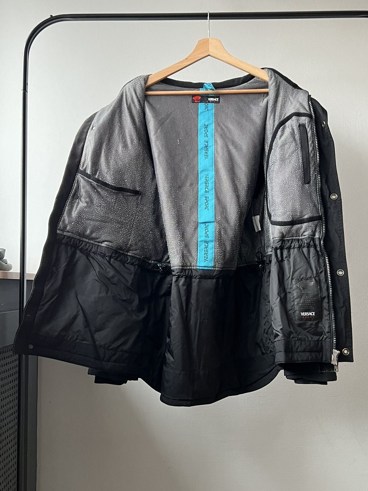 Versace Vintage Versace Sport Archive Nylon Black Jacket RARE Size US M / EU 48-50 / 2 - 12 Thumbnail