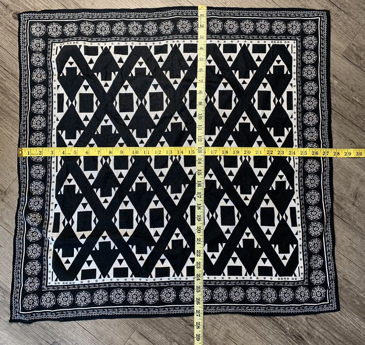 H&M HM Scarf Handkerchief Neckerchief Bandana Size ONE SIZE - 6 Thumbnail