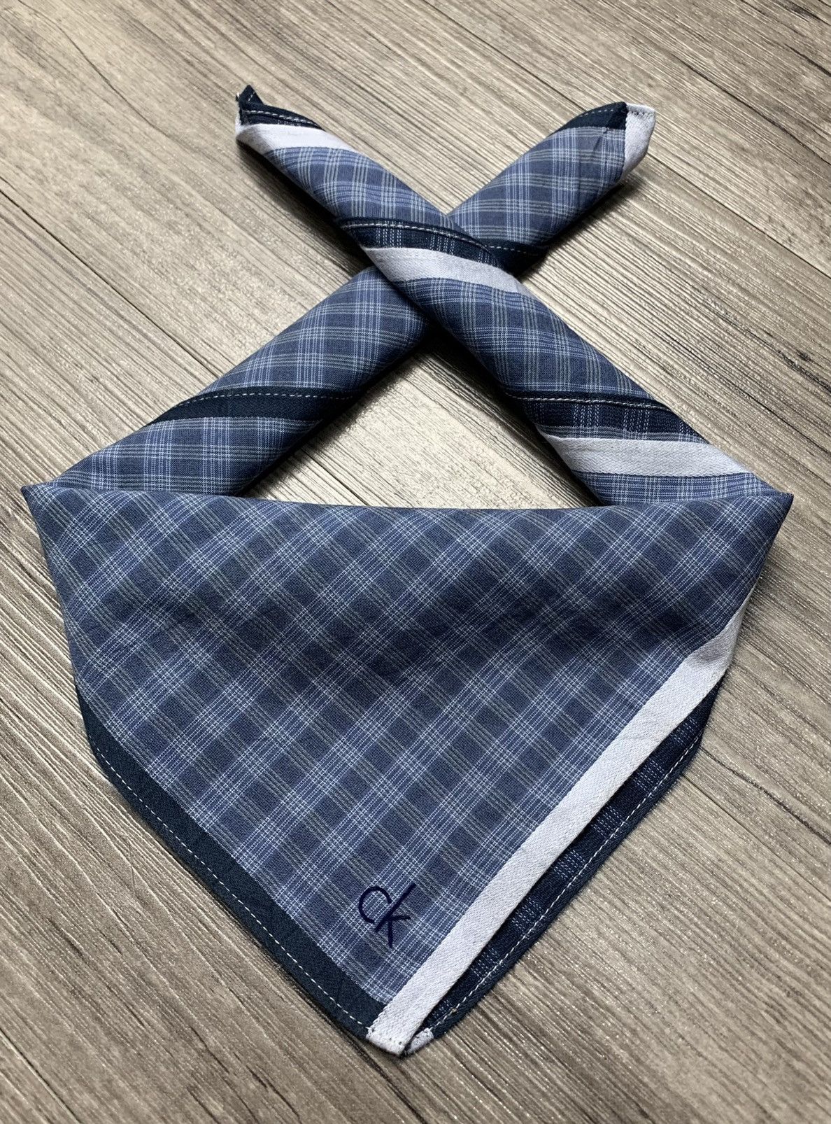 Calvin Klein Calvin Klein Handkerchief Pocketsquares Neckerchief Size ONE SIZE - 1 Thumbnail