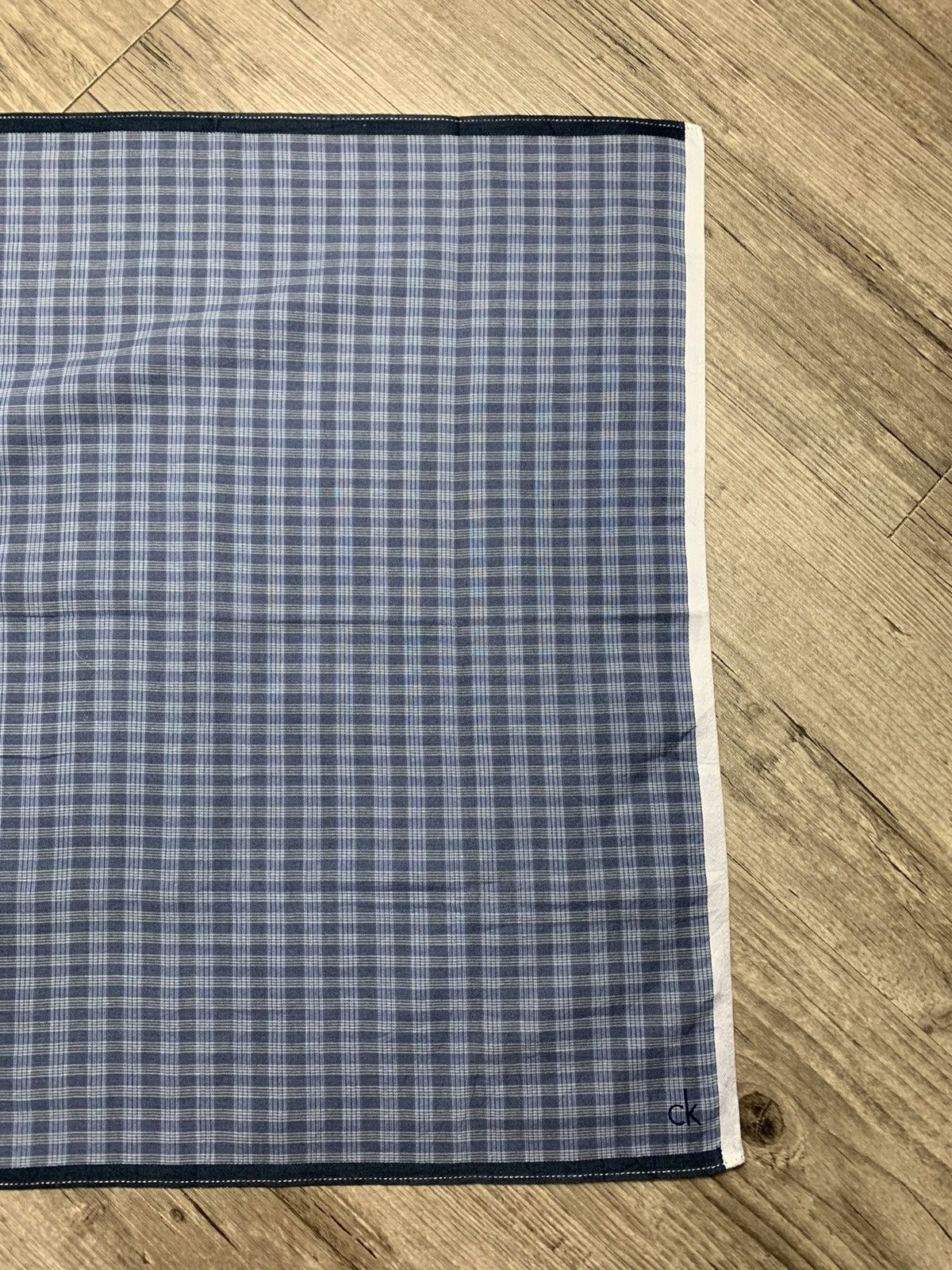 Calvin Klein Calvin Klein Handkerchief Pocketsquares Neckerchief Size ONE SIZE - 4 Thumbnail