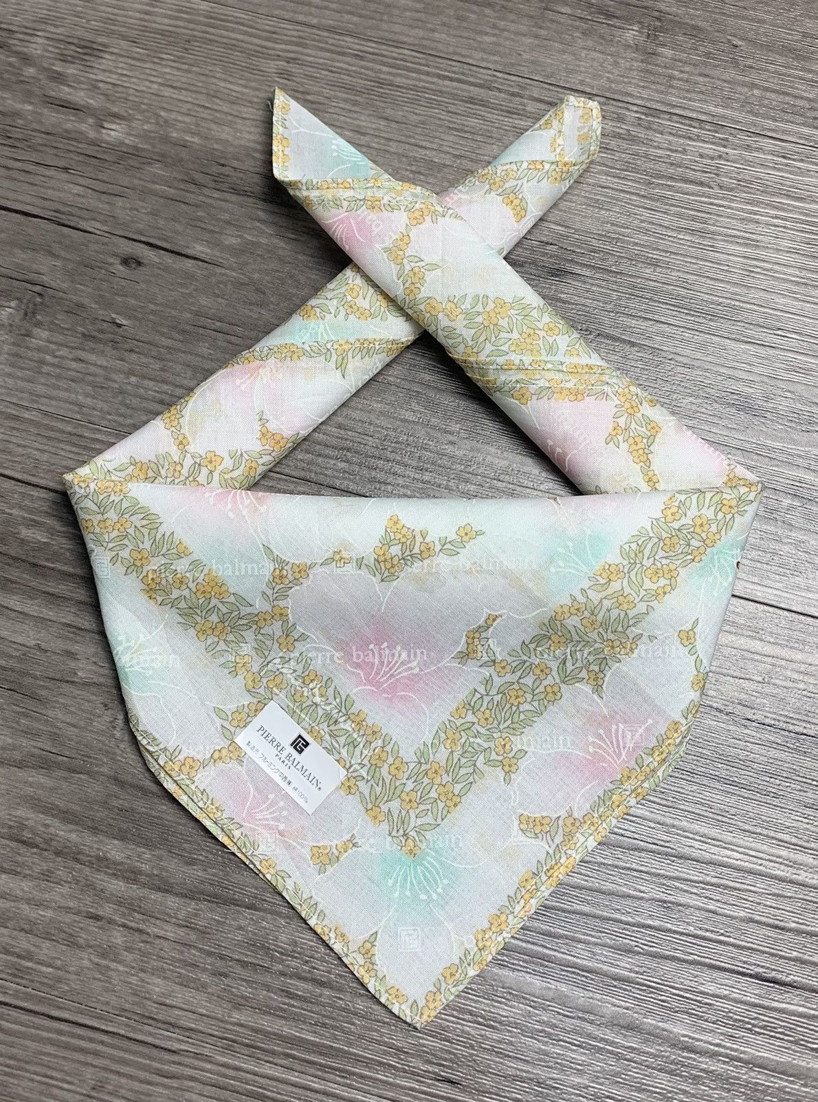 Pierre Balmain Pierre Balmain Handkerchief Neckerchief Pocketsquares Size ONE SIZE - 1 Thumbnail