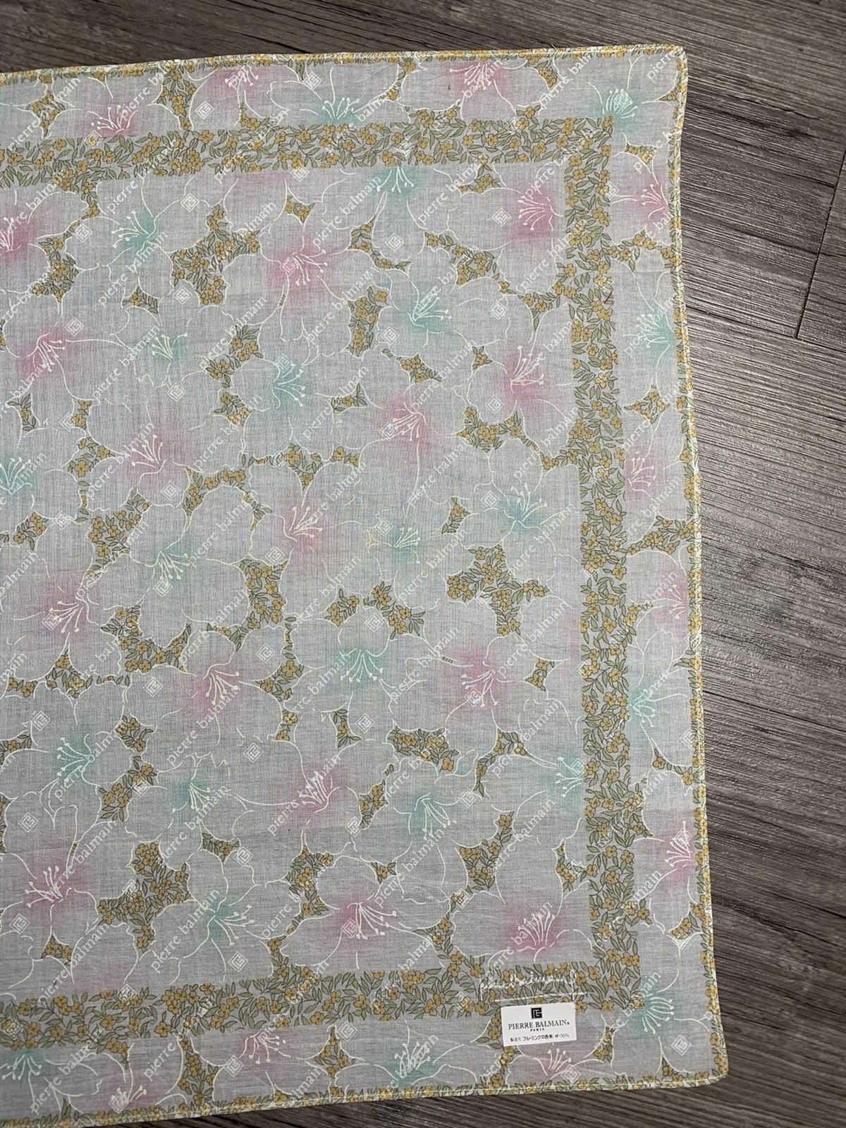 Pierre Balmain Pierre Balmain Handkerchief Neckerchief Pocketsquares Size ONE SIZE - 3 Thumbnail