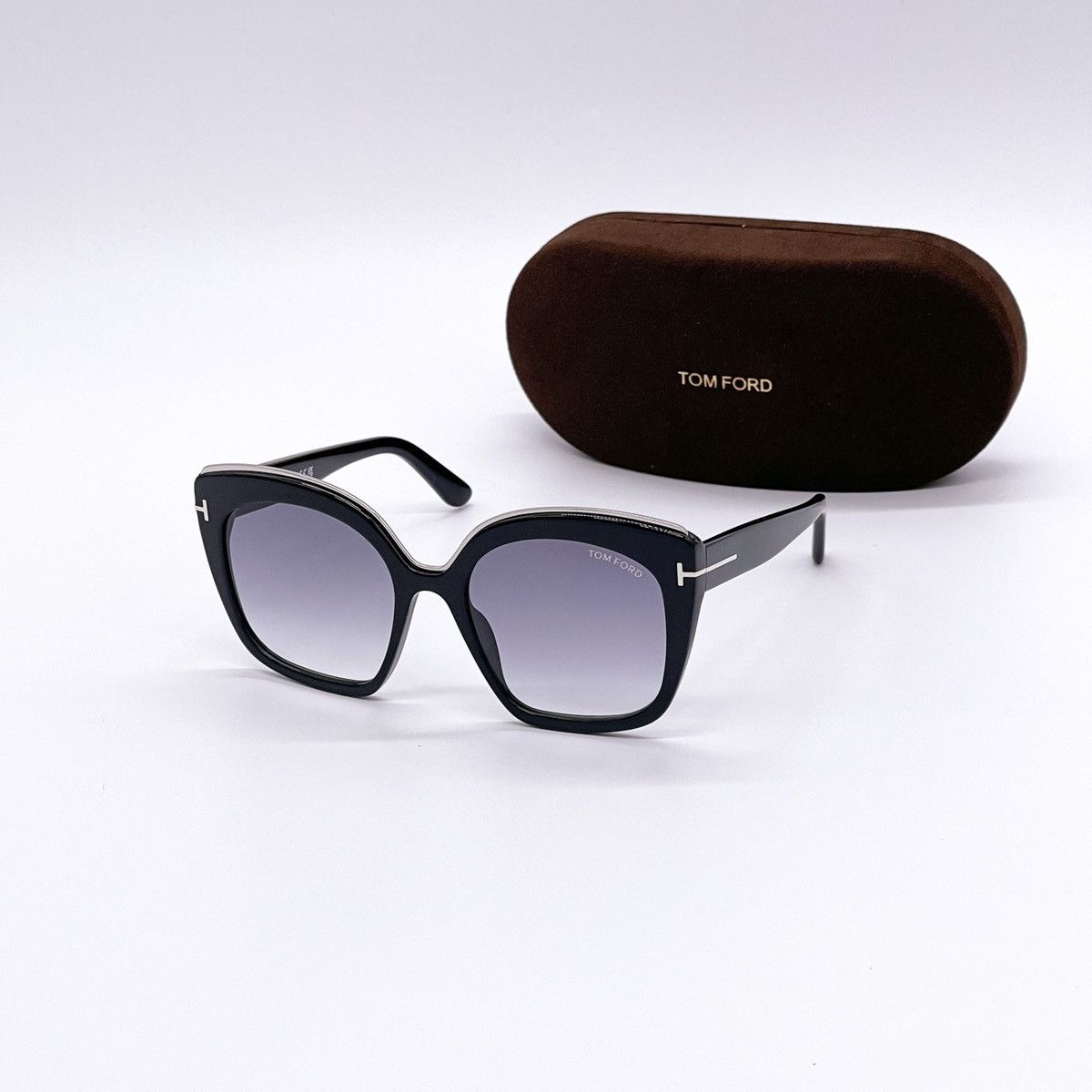 Tom Ford NEW TOM FORD CHANTALLE TOM FORD TF944 01B EYEWEAR TOM FORD Size ONE SIZE - 1 Thumbnail