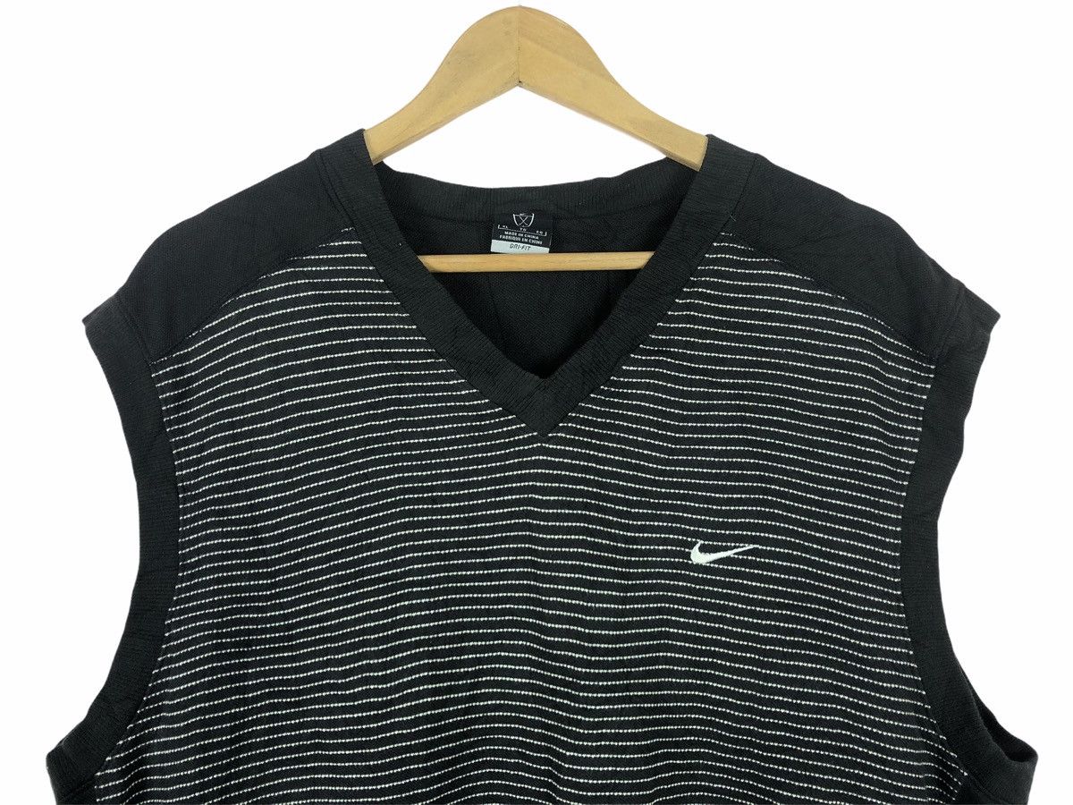 Nike NIKE SMALL LOGO STRIPES SLEEVELESS BLACK SWEATSHIRT Size US XL / EU 56 / 4 - 2 Thumbnail