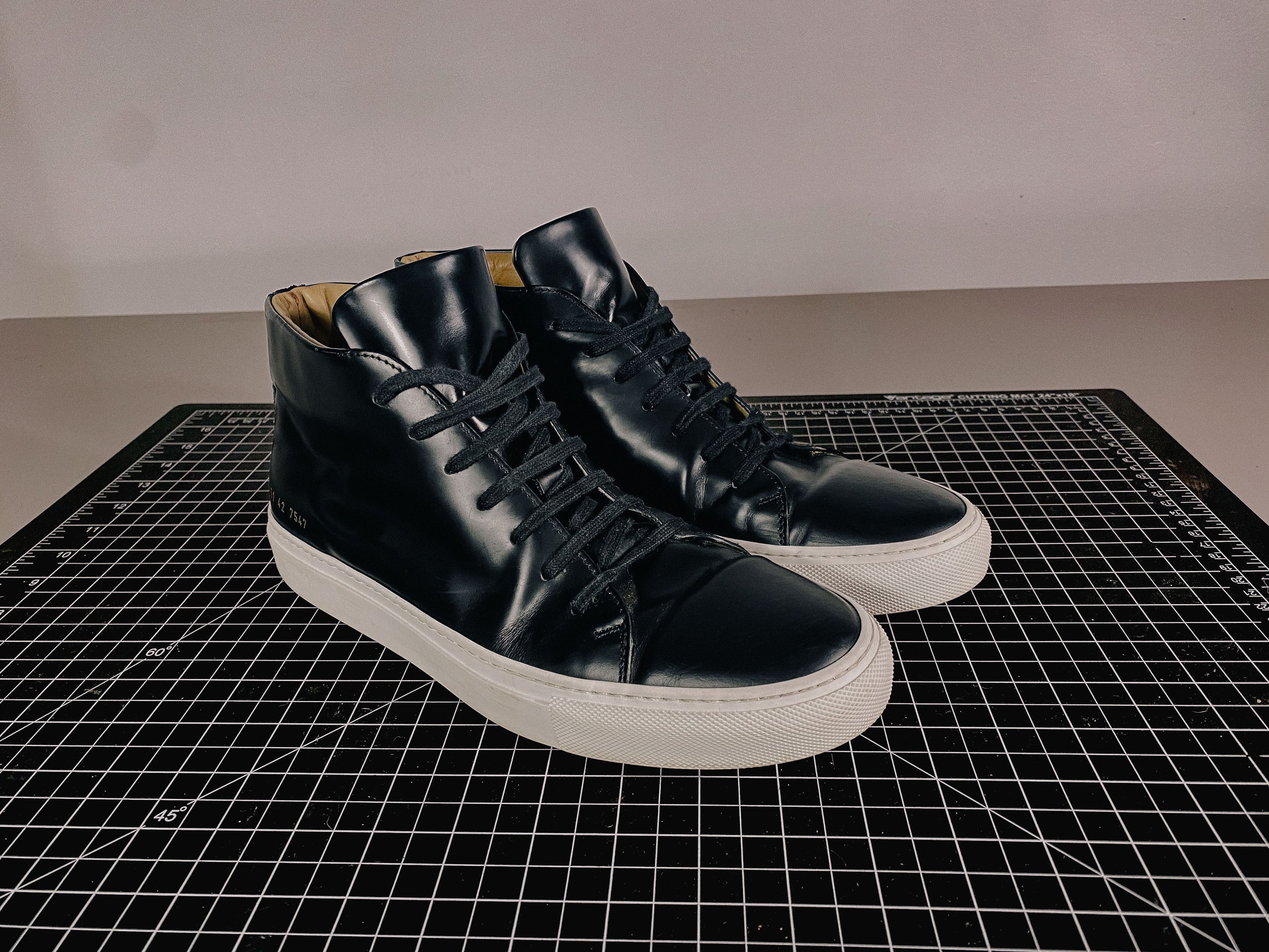 Common Projects New Court Mid Spazzolato Size US 9.5 / EU 42-43 - 1 Thumbnail