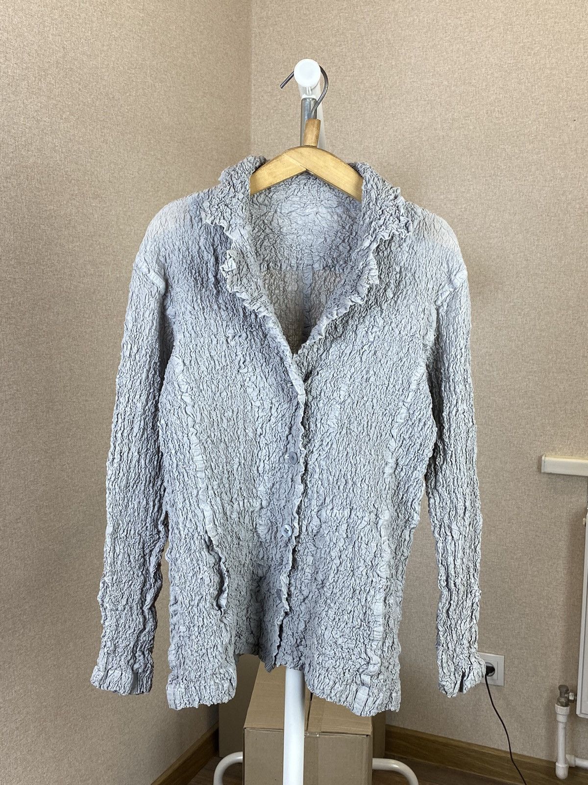 Issey Miyake Issey Miyake Cauliflower pleated grey cardigan jacket Size M / US 6-8 / IT 42-44 - 1 Thumbnail