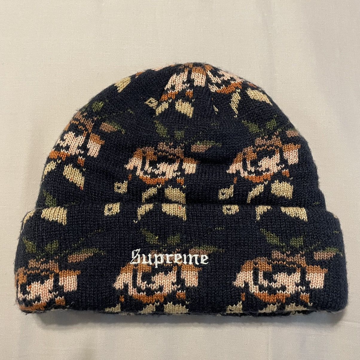 希少品 Supreme Rose Beanie ビーニー ボンボンニット帽