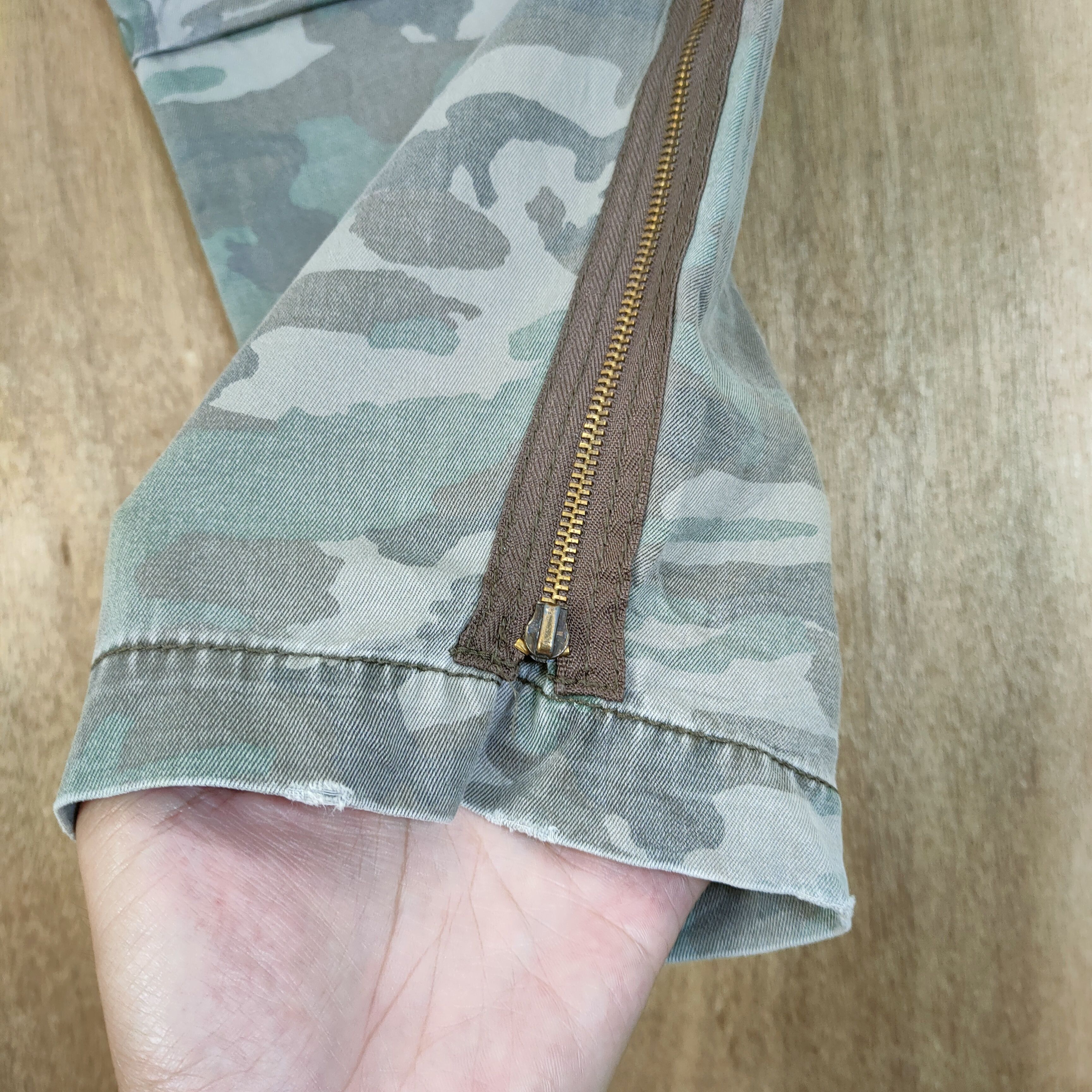 Japanese Brand VINTAGE CAMO BONDAGE FADED CARGO PANTS Size US 30 / EU 46 - 6 Thumbnail