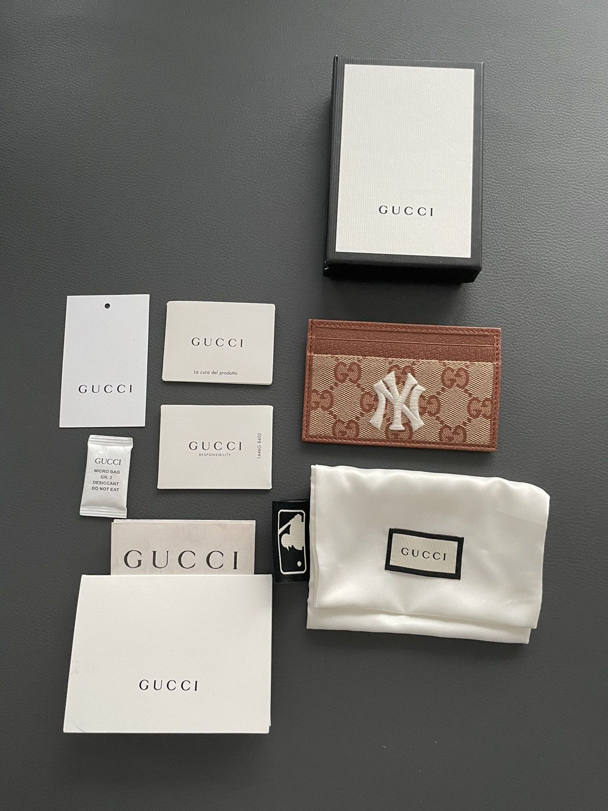 Gucci × New York Yankees Rare Runway Limited Edition Gucci x Yankees Logo Cardholder Size ONE SIZE - 4 Thumbnail