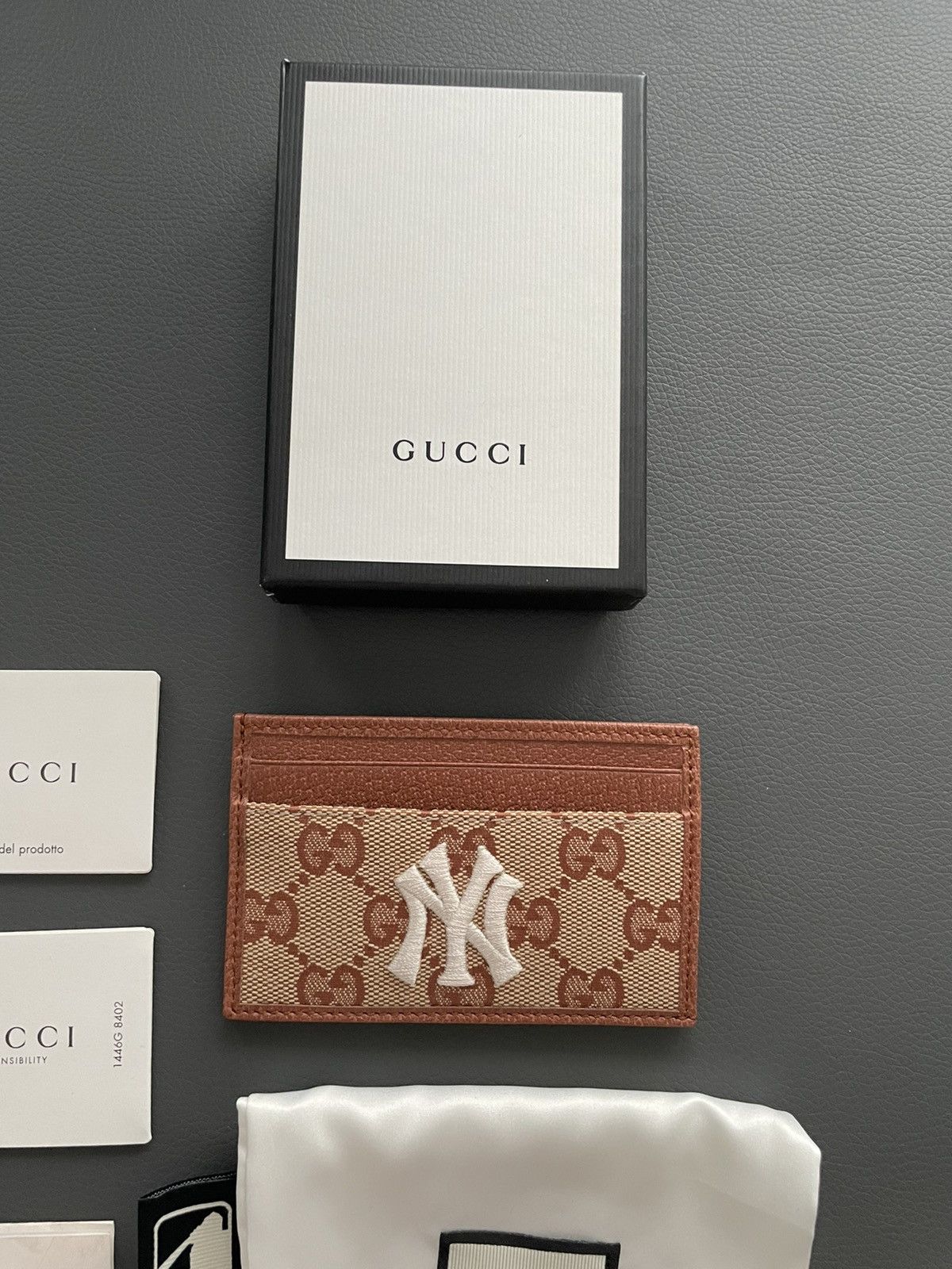Gucci × New York Yankees Rare Runway Limited Edition Gucci x Yankees Logo Cardholder Size ONE SIZE - 15 Thumbnail