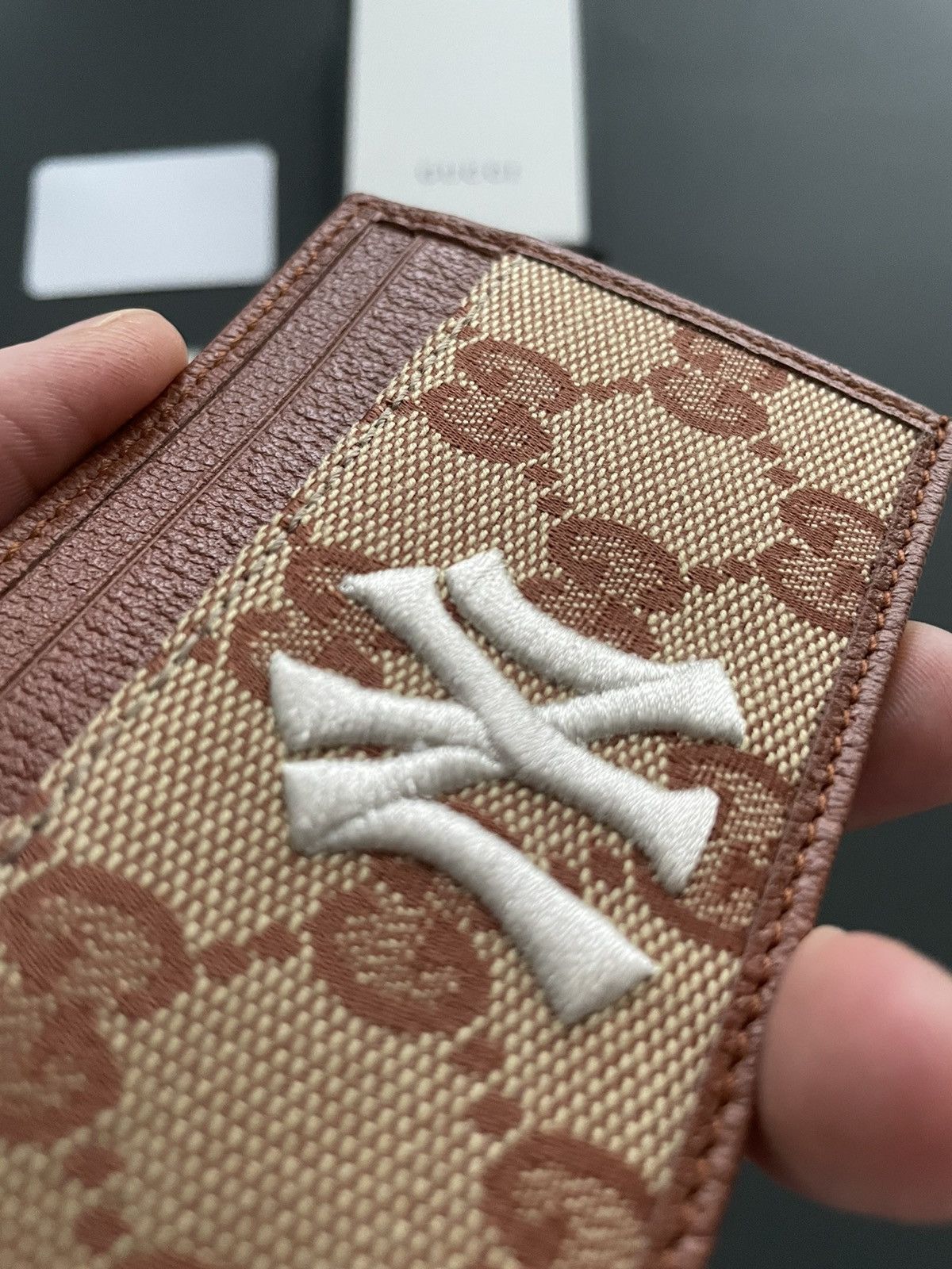 Gucci × New York Yankees Rare Runway Limited Edition Gucci x Yankees Logo Cardholder Size ONE SIZE - 23 Thumbnail