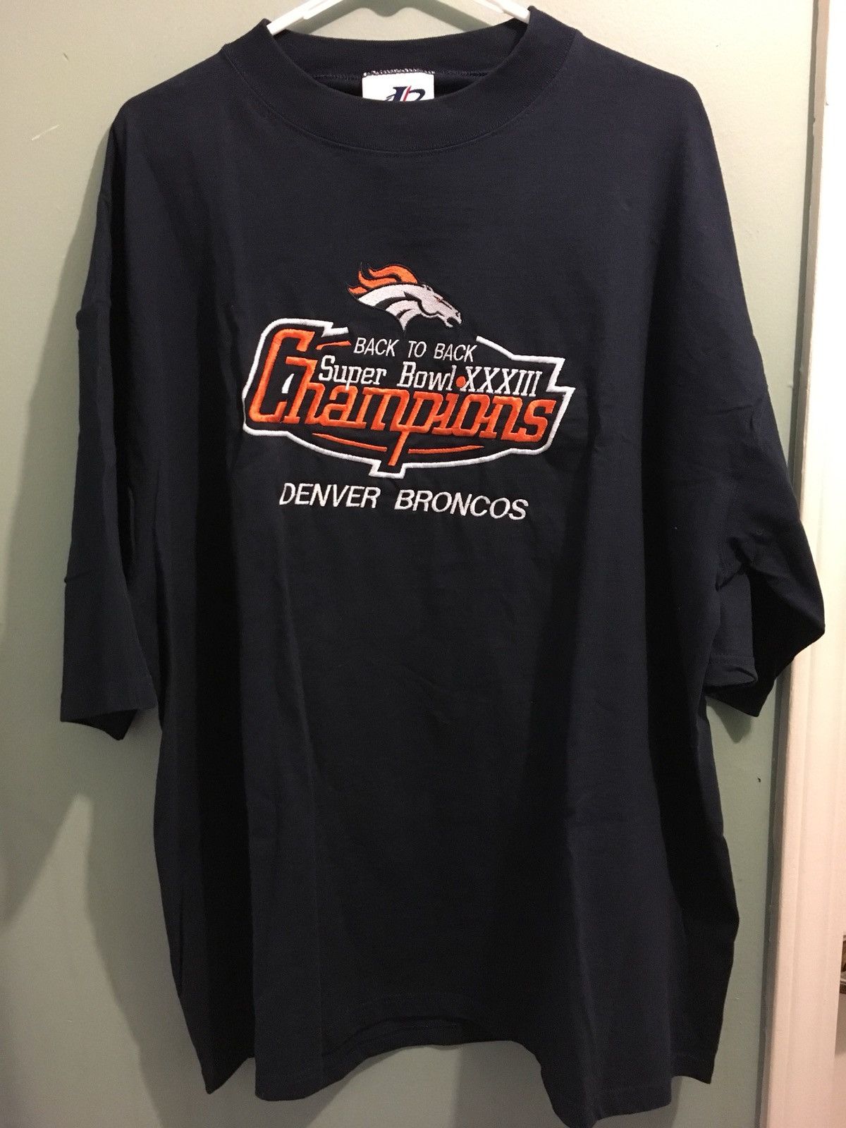 NFL × Vintage Vintage Embroidered Broncos Super Bowl Tee Size US XL / EU 56 / 4 - 1 Thumbnail