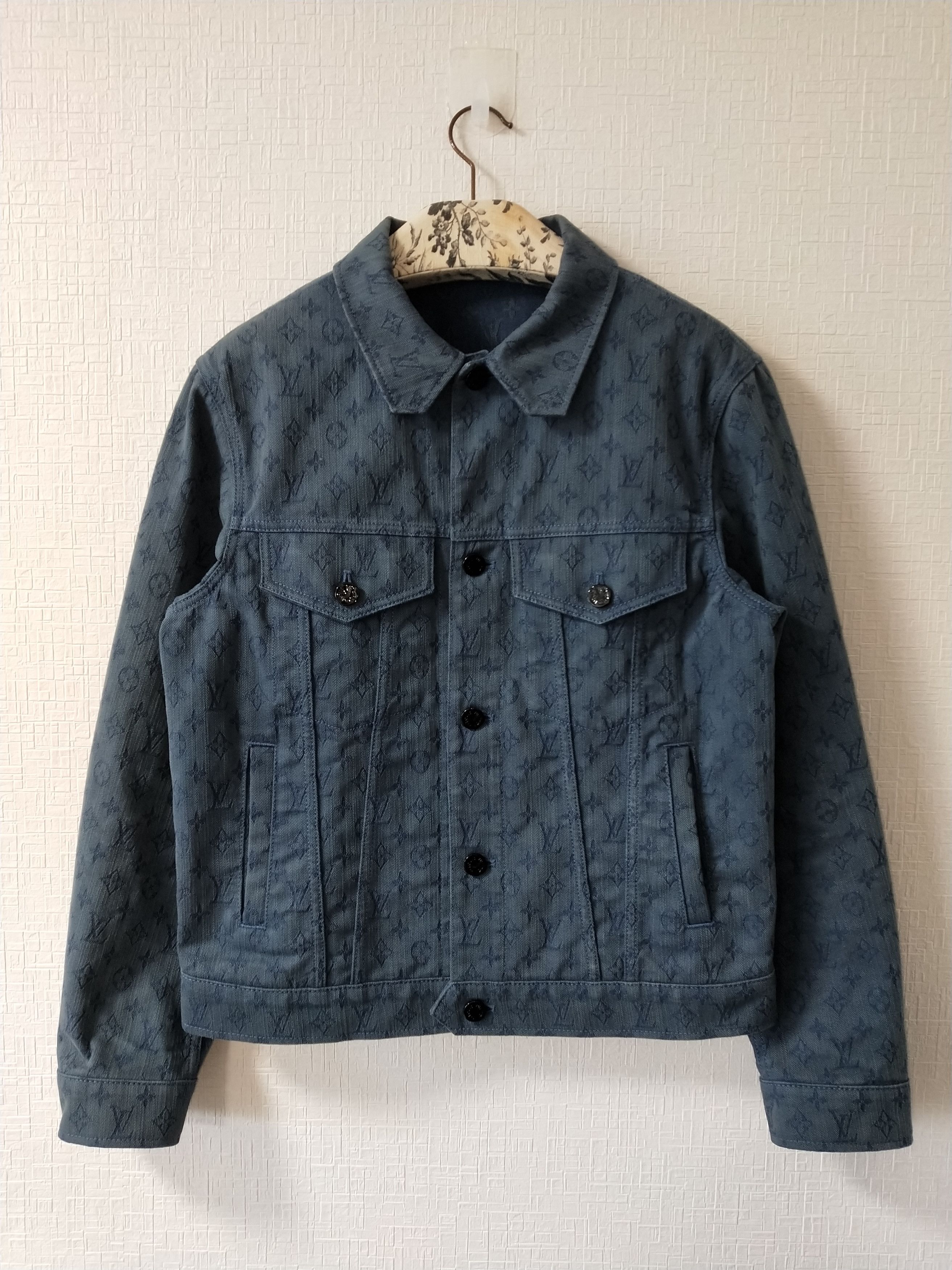 Louis Vuitton Monogram Denim Jacket Men’s size 54 Blue