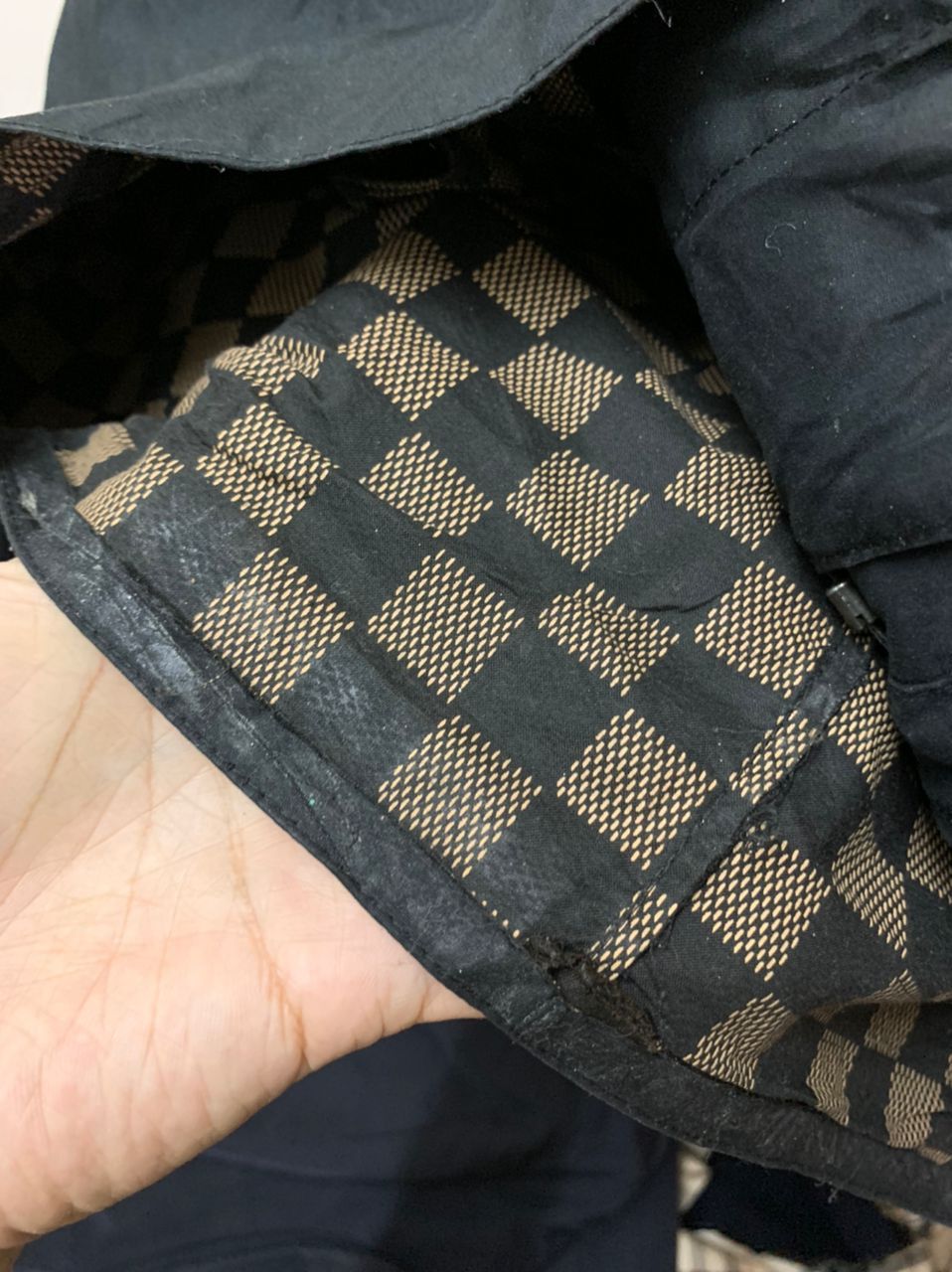 Louis Vuitton Louis Vuitton Check Inside Monogram Waxed Sticky Jacket Size US M / EU 48-50 / 2 - 7 Thumbnail