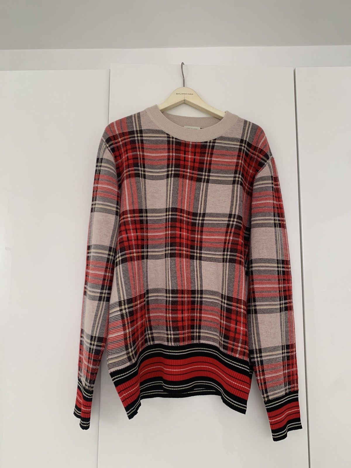 Checked pullover