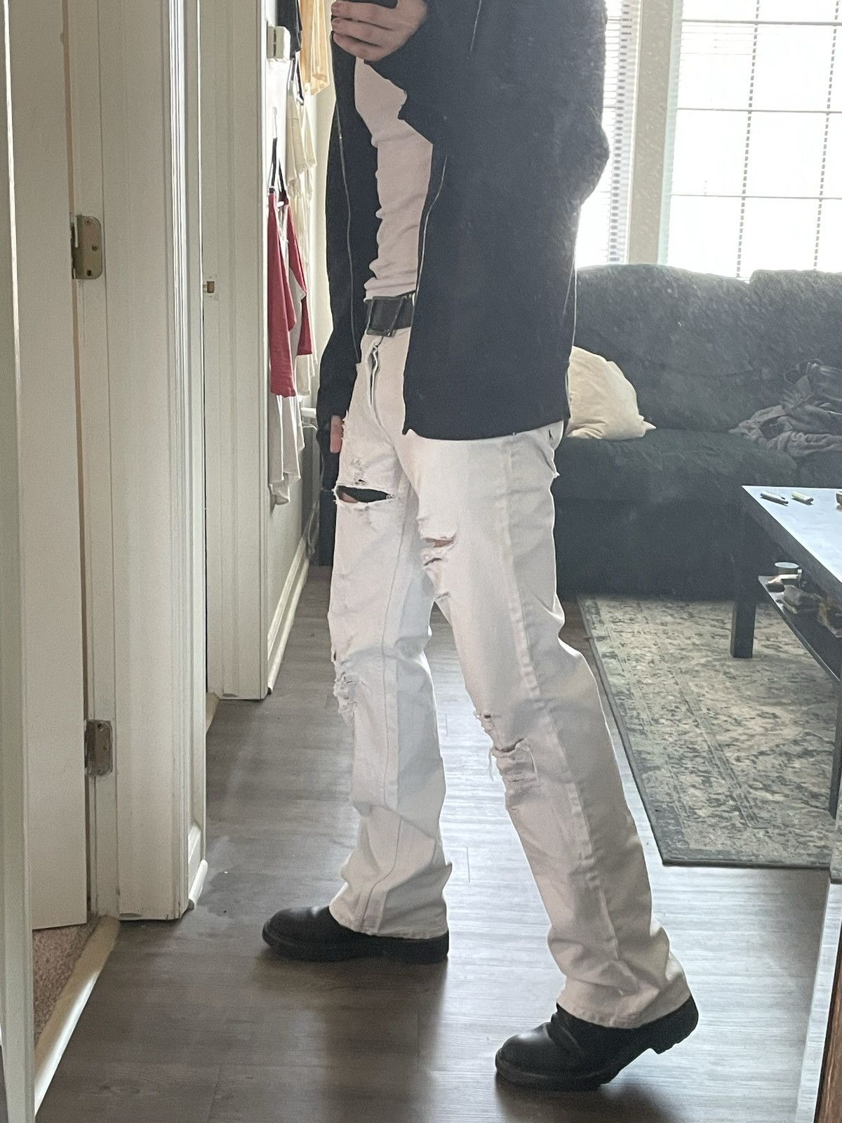 Helmut Lang HELMUT LANG THRASHED WHITE BOOTCUT SAMPLE DENIM Size US 30 / EU 46 - 21 Thumbnail
