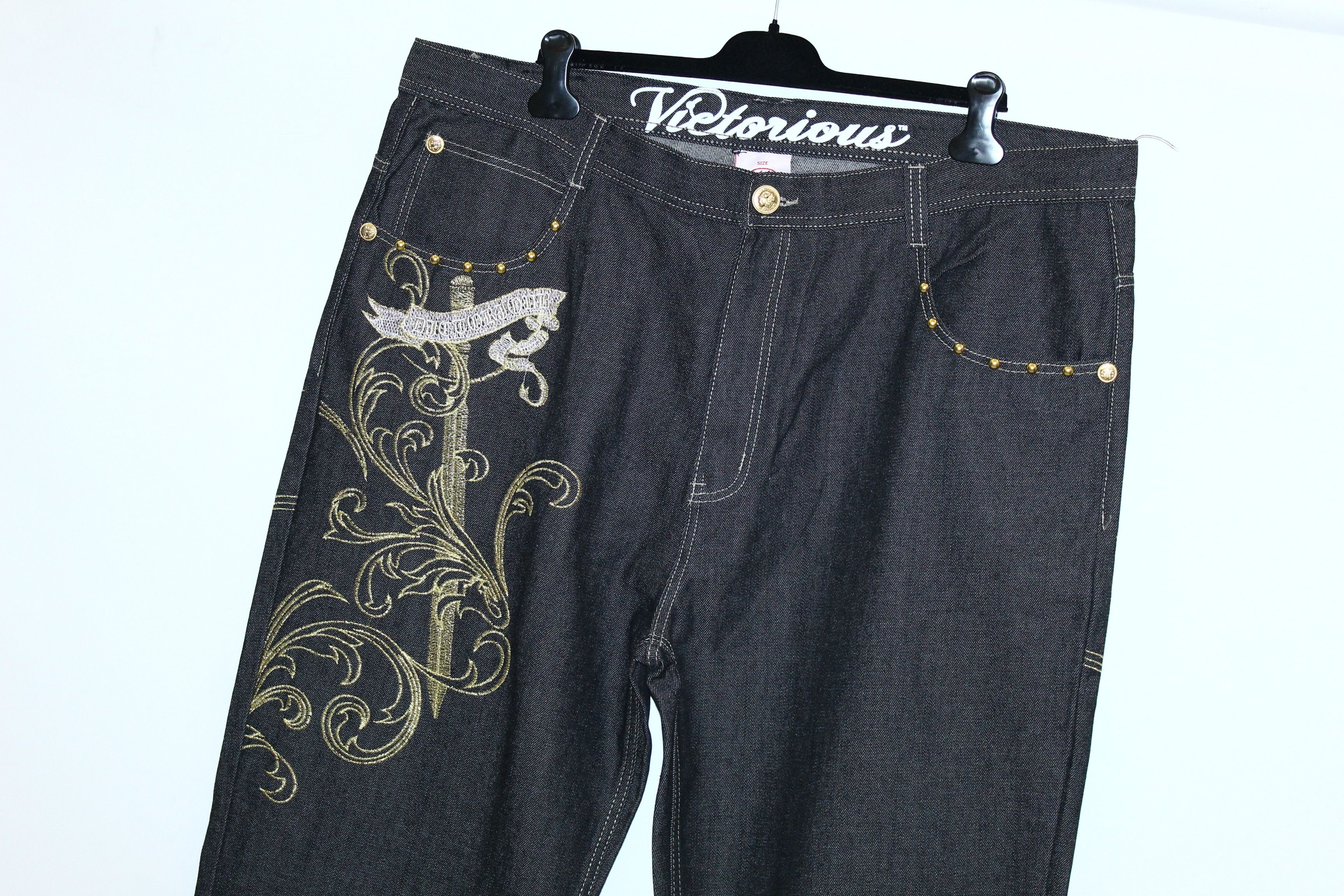 20471120 Vtg Victorious Crown Heiden Art Embroidery Baggy Raw Jeans Size US 44 / EU 60 - 3 Thumbnail