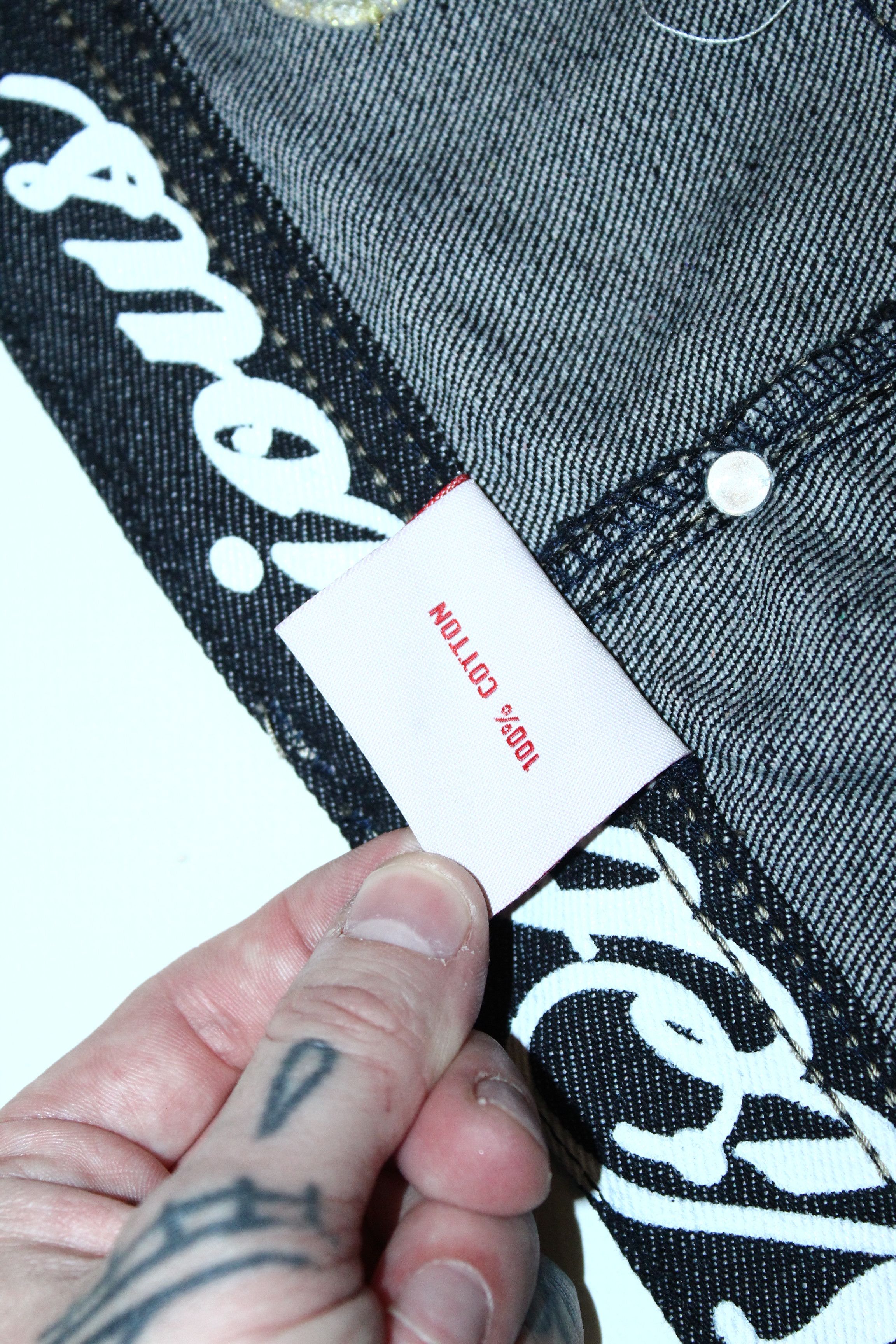20471120 Vtg Victorious Crown Heiden Art Embroidery Baggy Raw Jeans Size US 44 / EU 60 - 10 Thumbnail