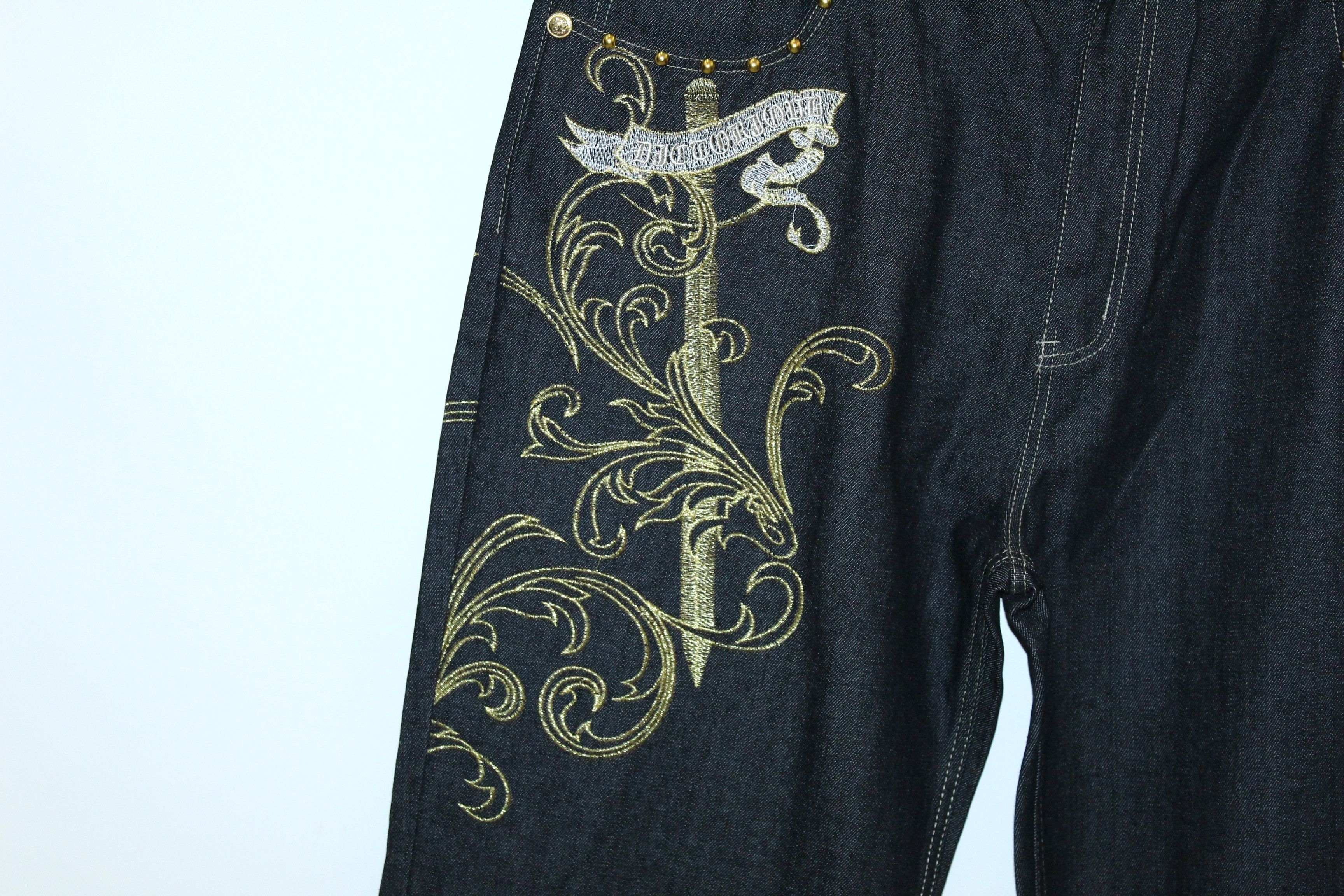 20471120 Vtg Victorious Crown Heiden Art Embroidery Baggy Raw Jeans Size US 44 / EU 60 - 4 Thumbnail