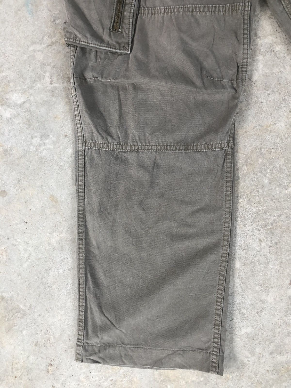 Japanese Brand Uniqlo Cargo Pants Tactical Multipocket Zipper Size US 32 / EU 48 - 7 Thumbnail