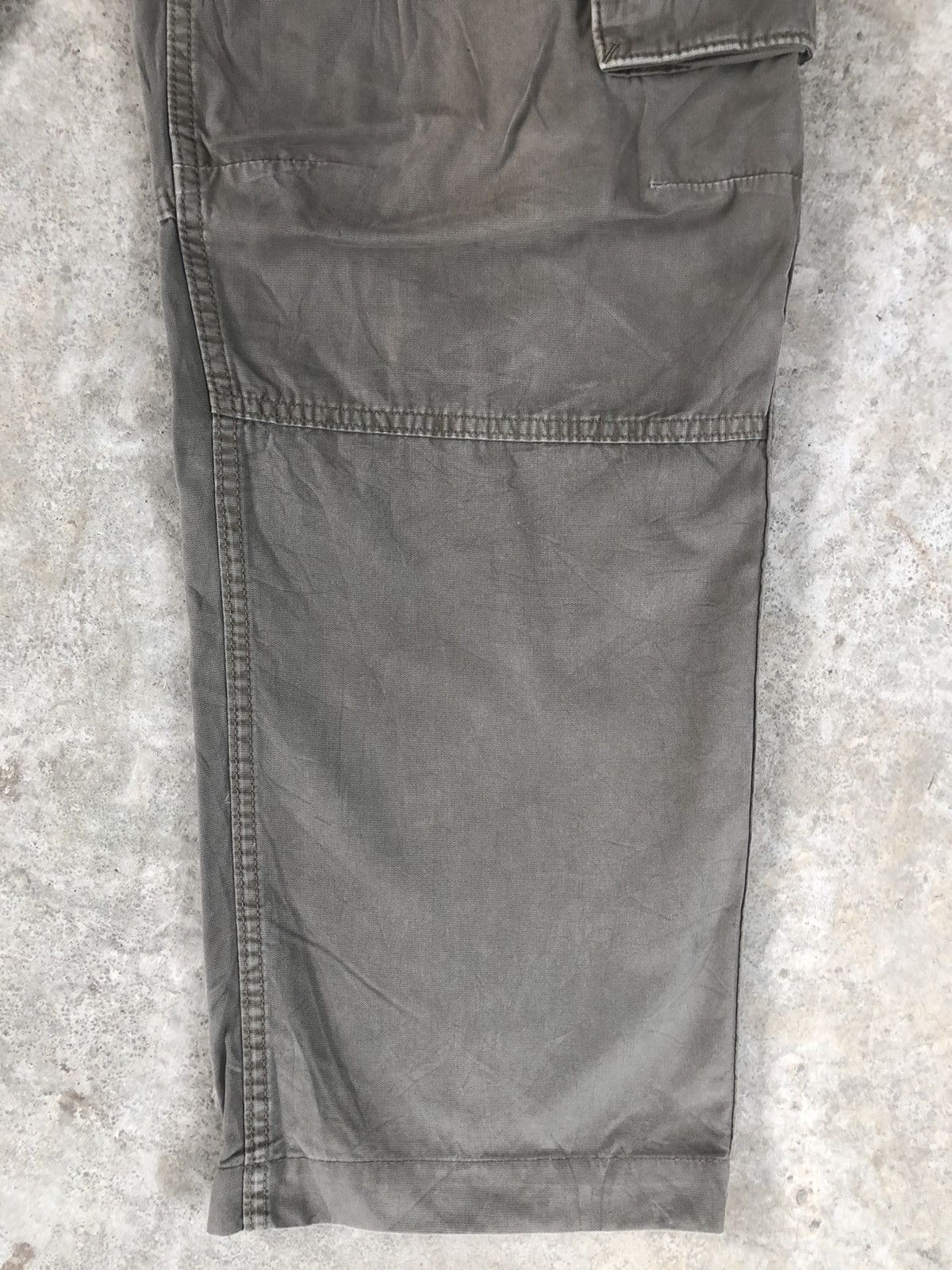 Japanese Brand Uniqlo Cargo Pants Tactical Multipocket Zipper Size US 32 / EU 48 - 6 Thumbnail