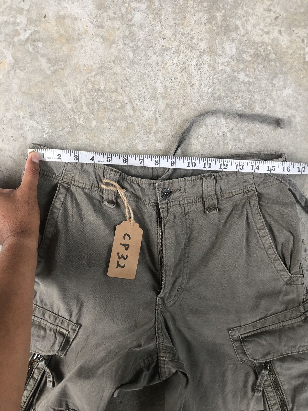 Japanese Brand Uniqlo Cargo Pants Tactical Multipocket Zipper Size US 32 / EU 48 - 14 Thumbnail