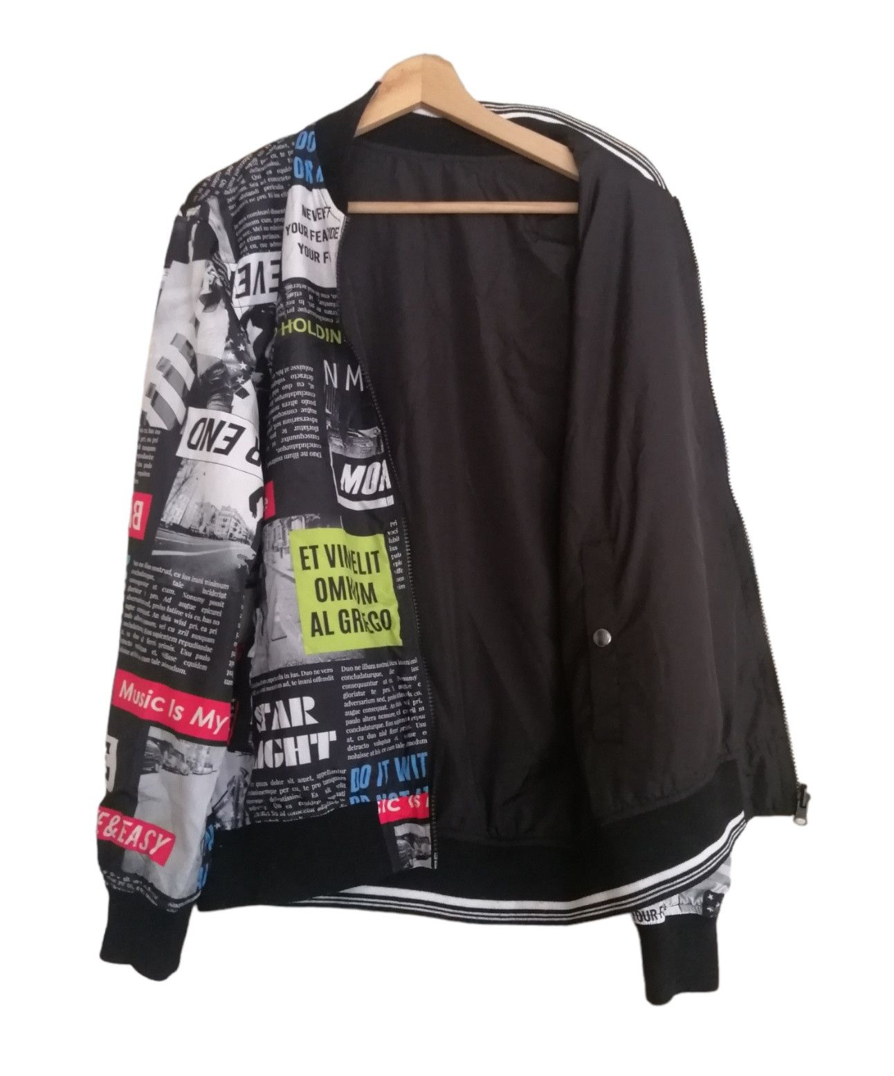 Japanese Brand Magazine Printed Design Reversible Bomber Jacket Size US M / EU 48-50 / 2 - 12 Thumbnail