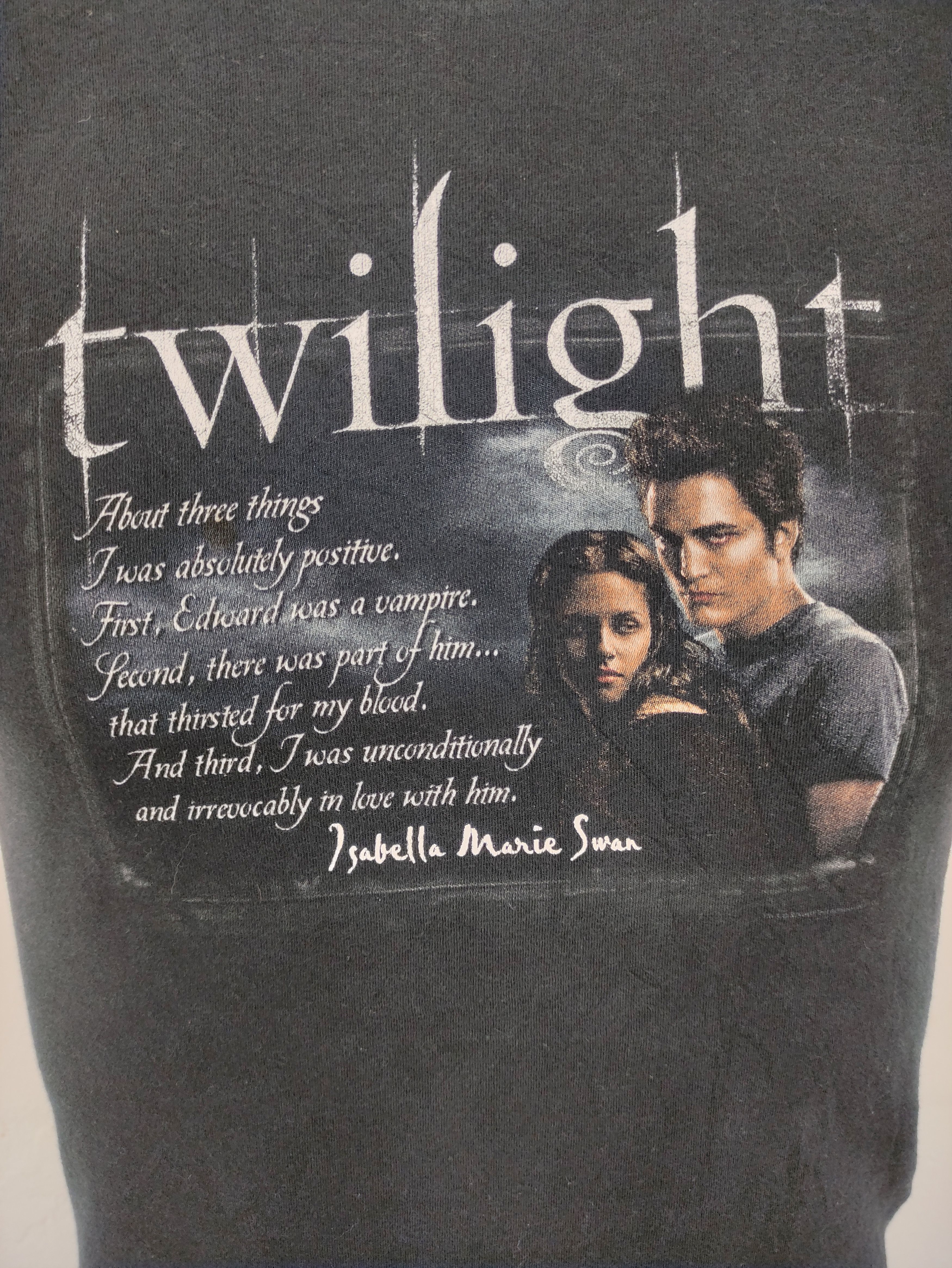 Tultex × Vintage Vintage 00s Twilight Movie / Vampire / Women Shirt Size ONE SIZE - 3 Thumbnail