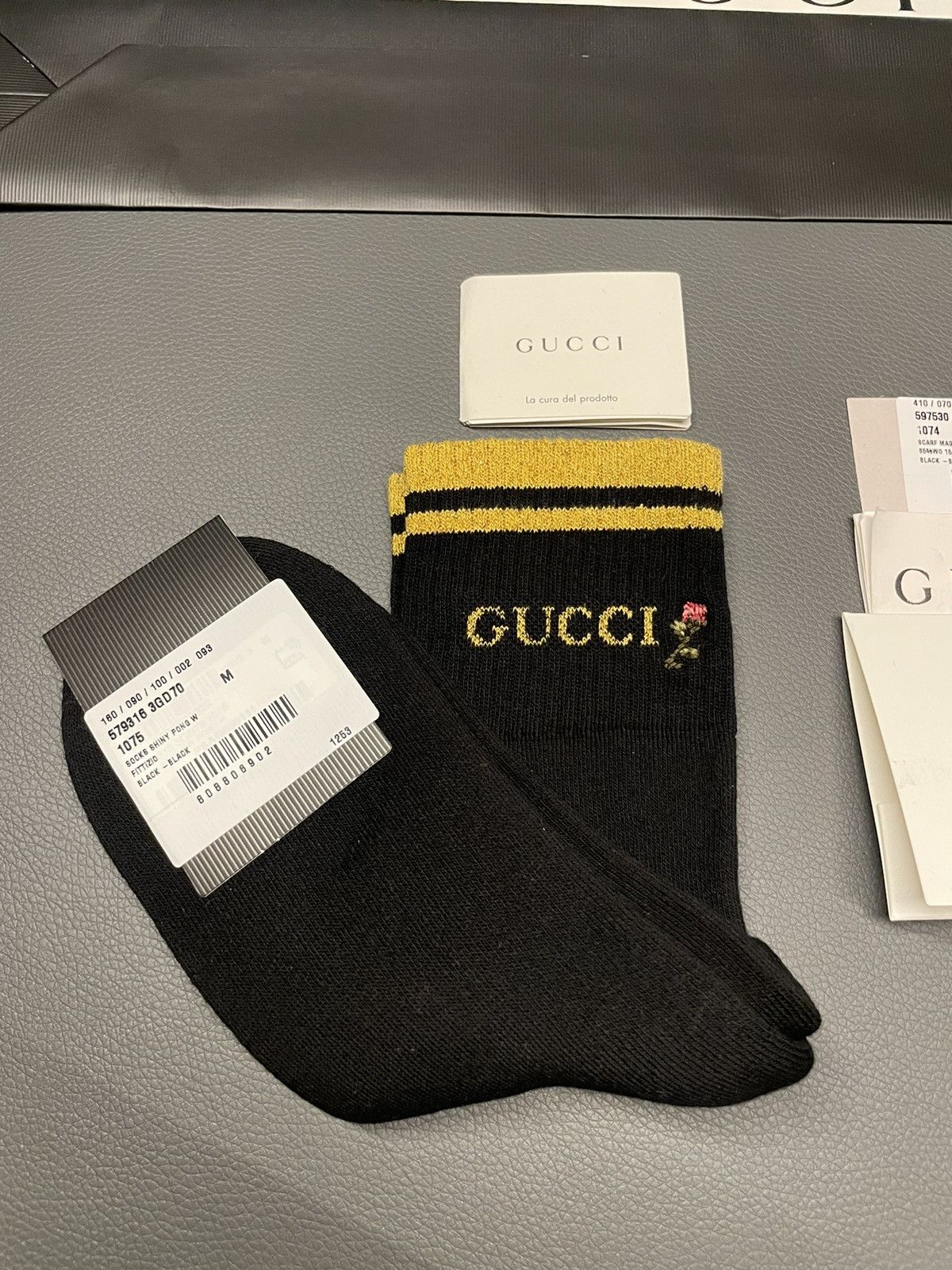 Gucci Brand NEW Super Runway Limited Edition Embroidery Logo Socks Size ONE SIZE - 9 Thumbnail