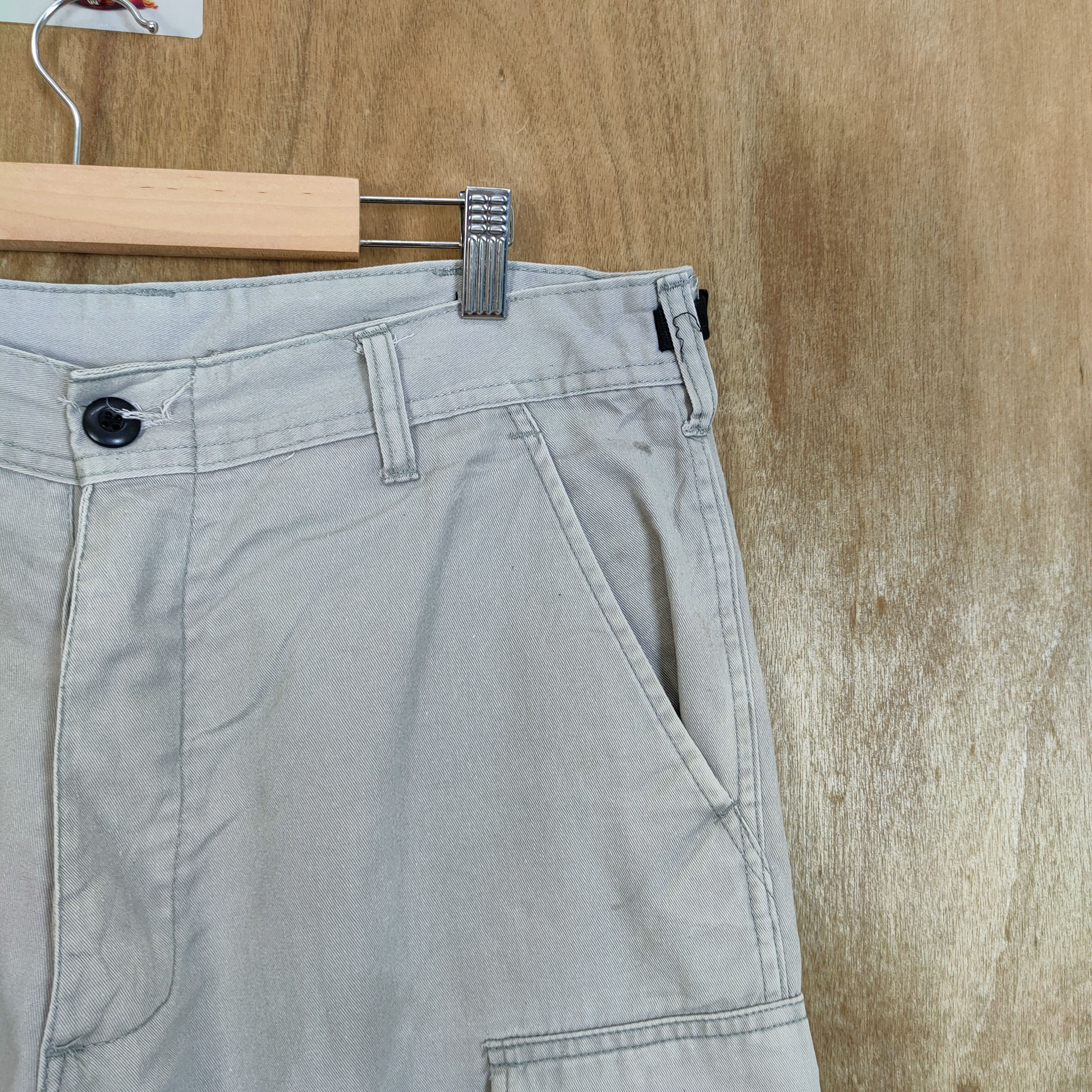 Vintage VINTAGE BDU MILITARY FADED GREY STAIN WORKWEAR CARGO PANTS Size US 34 / EU 50 - 11 Thumbnail