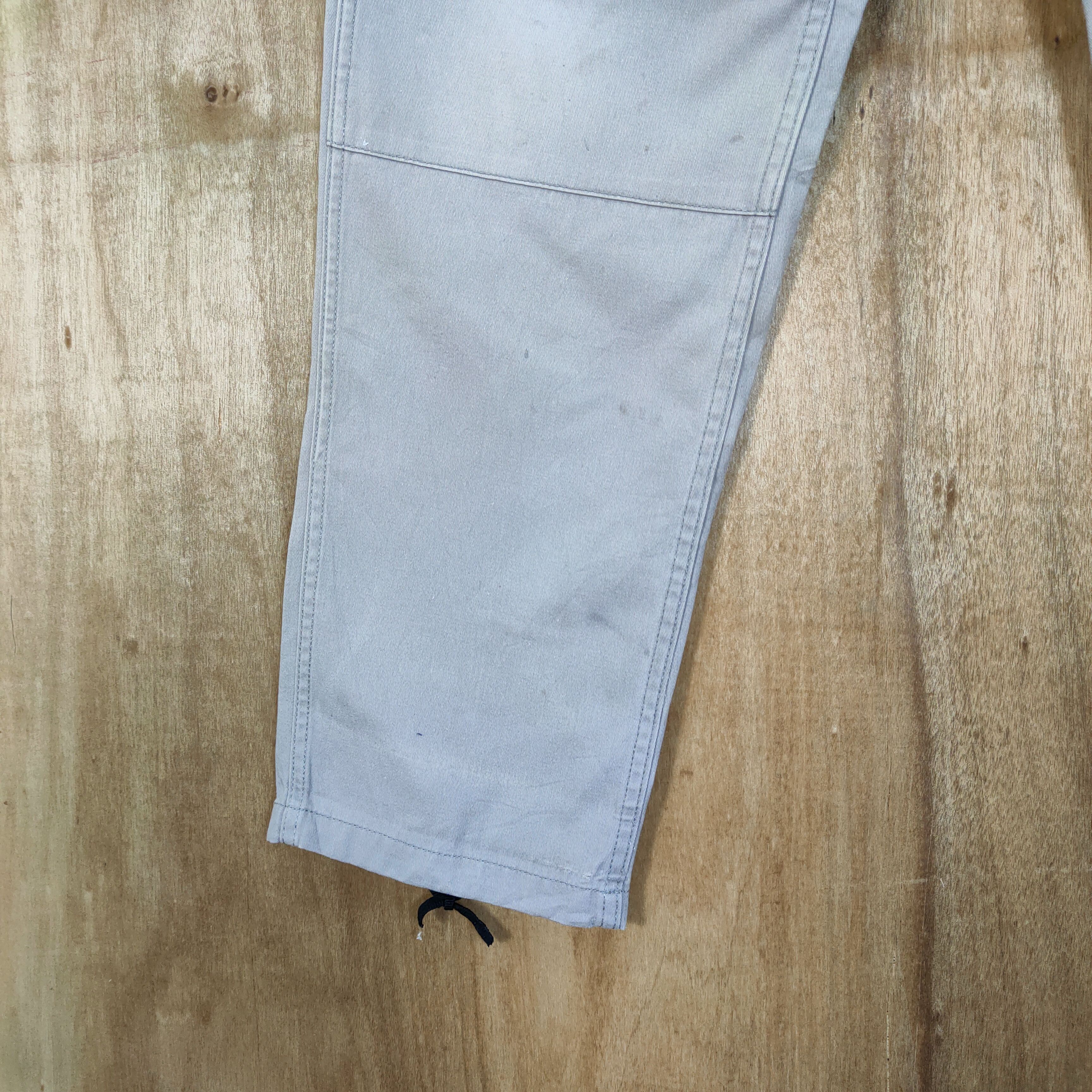 Vintage VINTAGE BDU MILITARY FADED GREY STAIN WORKWEAR CARGO PANTS Size US 34 / EU 50 - 12 Thumbnail