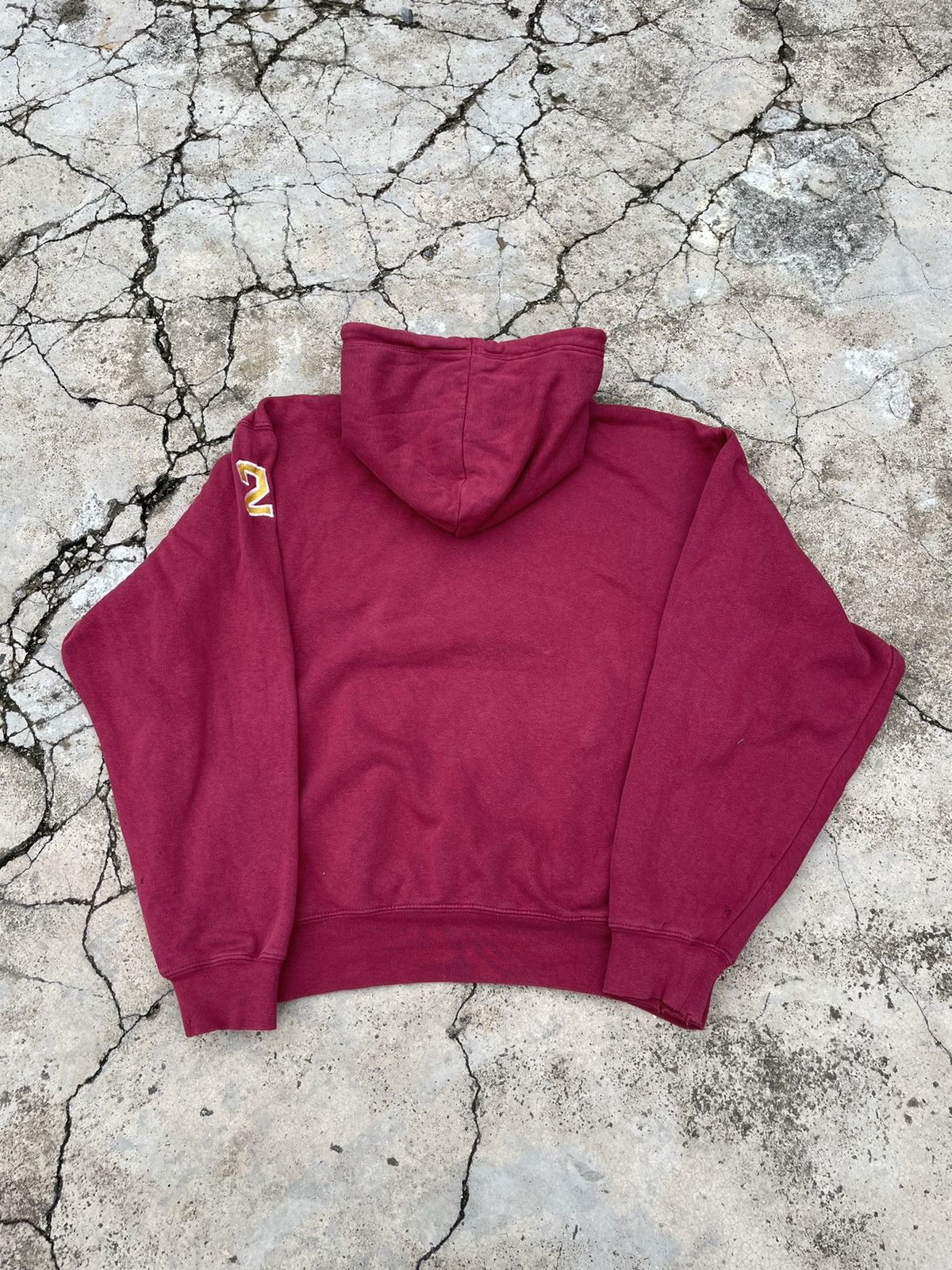 Nike Vintage Distressed NIKE Center Swoosh Hoodie Pullover Baggy Size US M / EU 48-50 / 2 - 8 Thumbnail