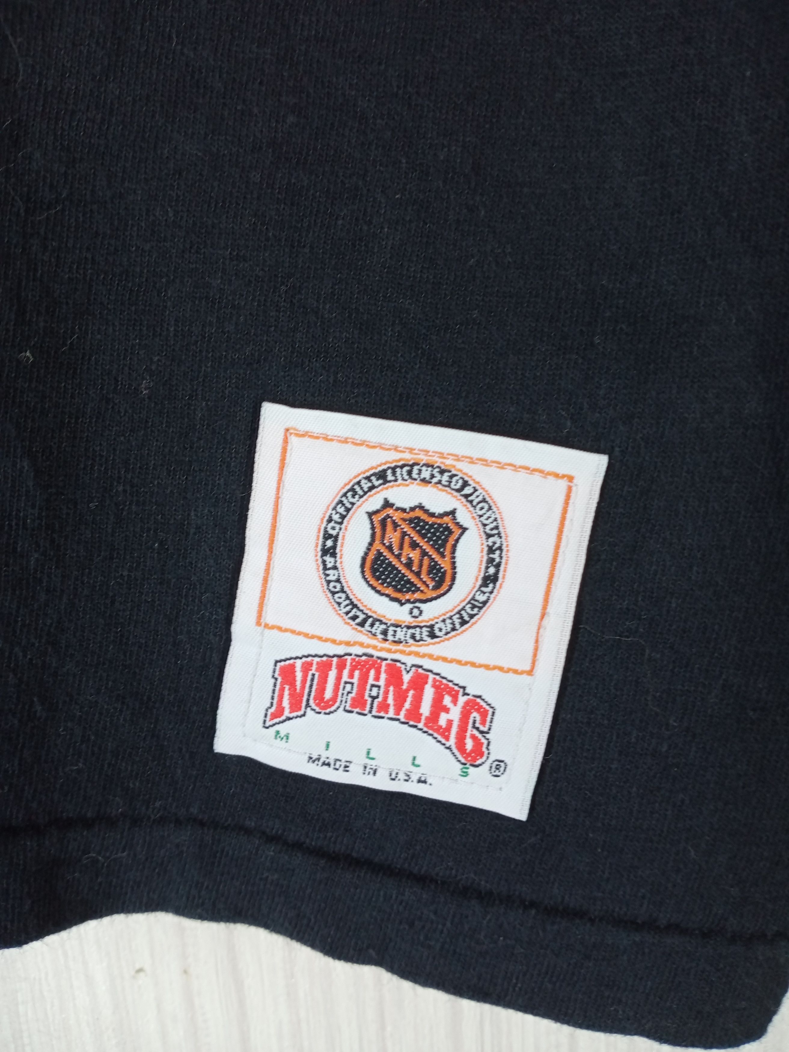 NHL Rare Vintage 90s Philadelphia Flyers NHL Big Logo Tshirt Size US L / EU 52-54 / 3 - 5 Thumbnail