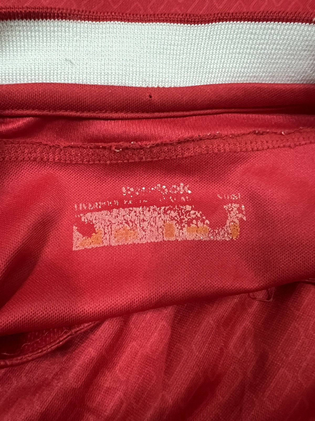 Umbro Vintage 2004/2005 Liverpool FC Home Jersey Stevie Gerrard Size US M / EU 48-50 / 2 - 6 Thumbnail