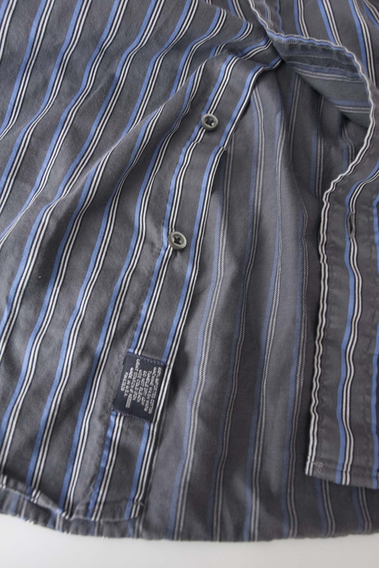 Burberry Burberry London Shirt Flannel Made in USA Gray Size L /XL Size US L / EU 52-54 / 3 - 3 Thumbnail