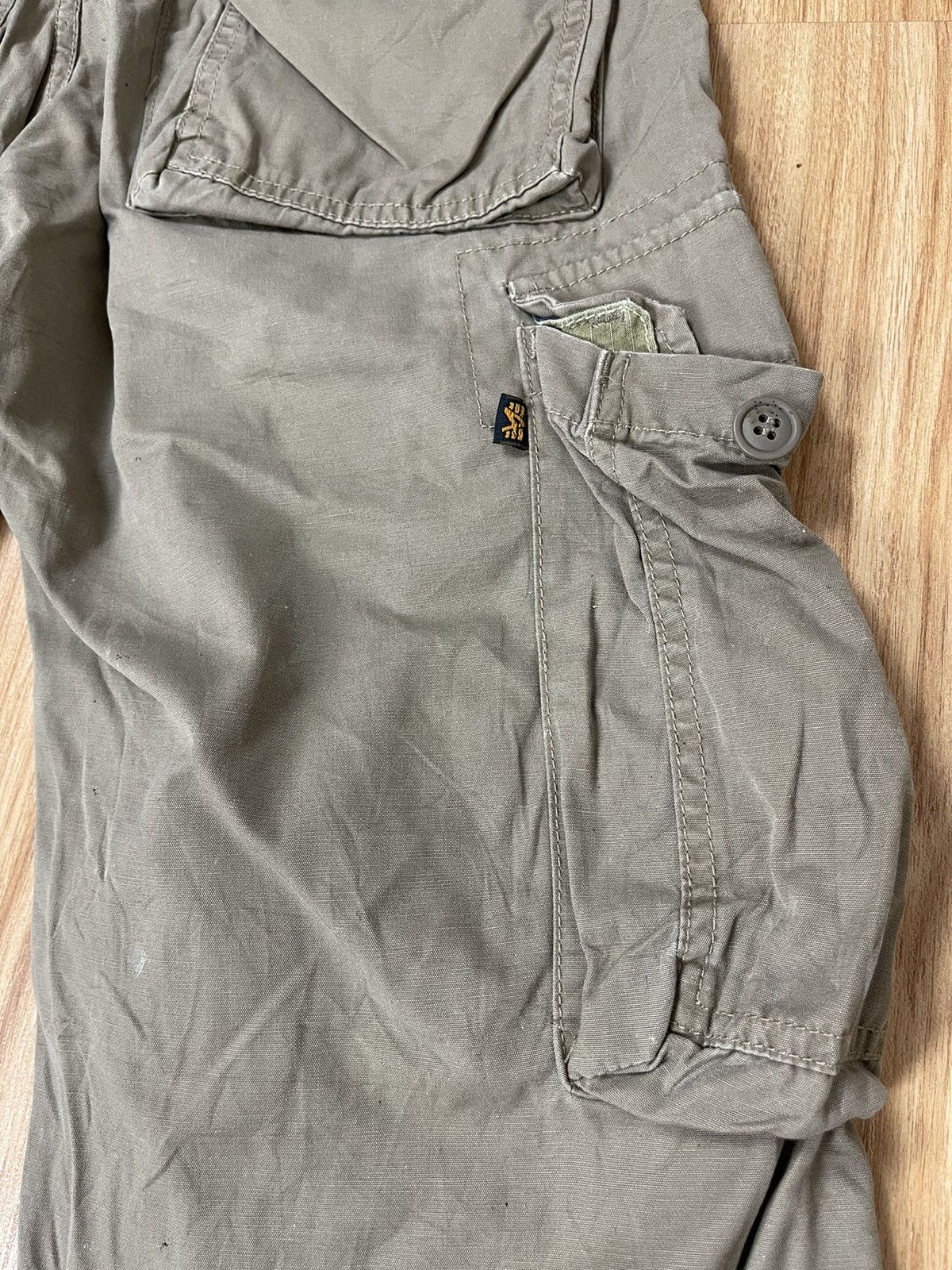 Alpha Industries QUICK SALE🚨Alpha Industries Baggy Cargo Pants Multipockets Size US 31 - 9 Thumbnail