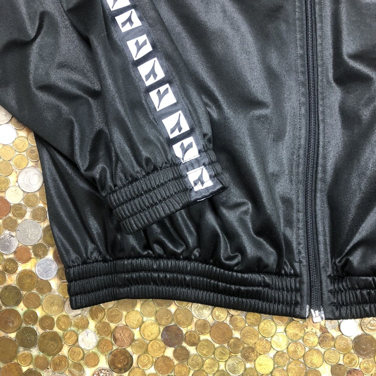 Diadora Diadora zip tracksuit sweatshirt 90's Size US XL / EU 56 / 4 - 3 Thumbnail