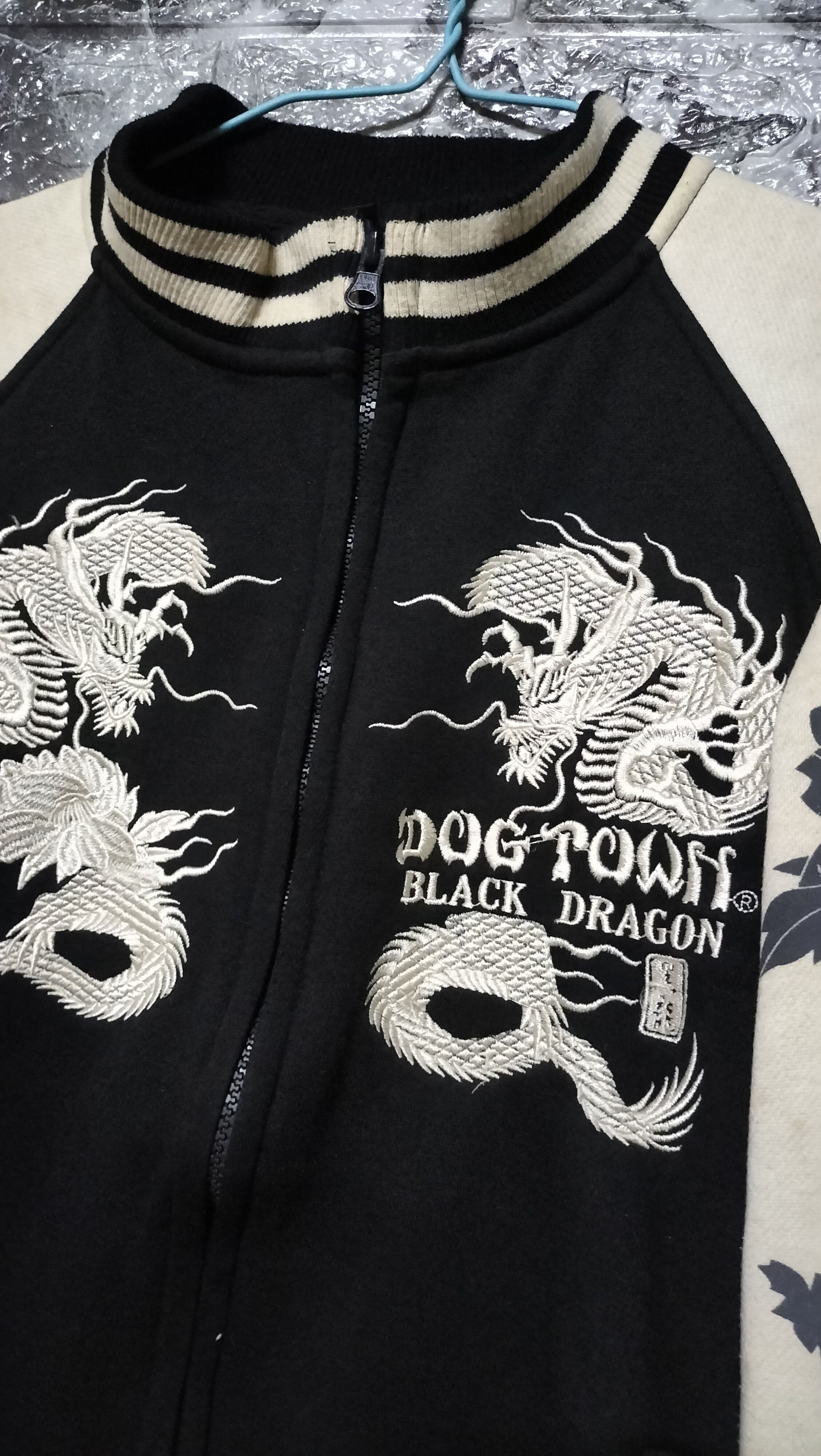 Dogtown Vintage Dogtown Black Dragon Samurai Character Skull Skates Size US L / EU 52-54 / 3 - 4 Thumbnail