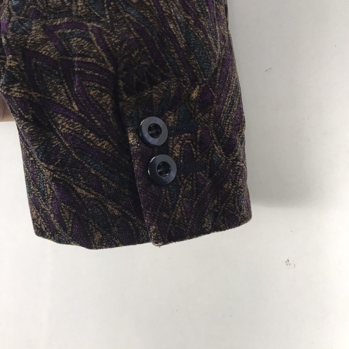 Kansai Yamamoto 🔥90s Kansai Yamamoto Man Art Velvet Cropped Jacket Size US M / EU 48-50 / 2 - 15 Thumbnail