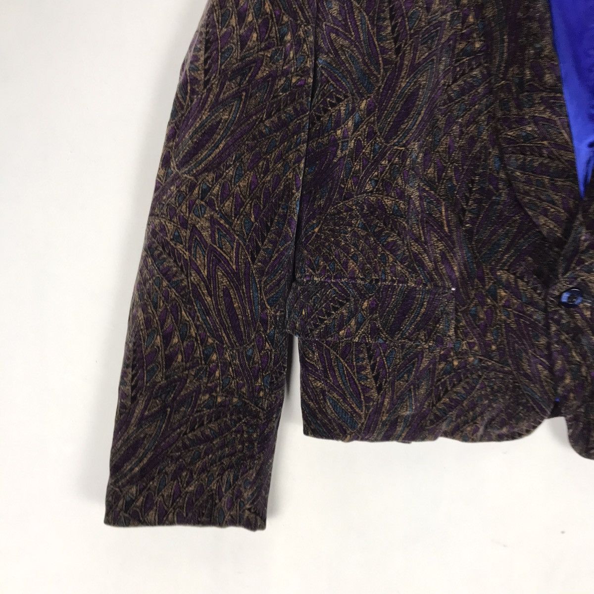 Kansai Yamamoto 🔥90s Kansai Yamamoto Man Art Velvet Cropped Jacket Size US M / EU 48-50 / 2 - 7 Thumbnail