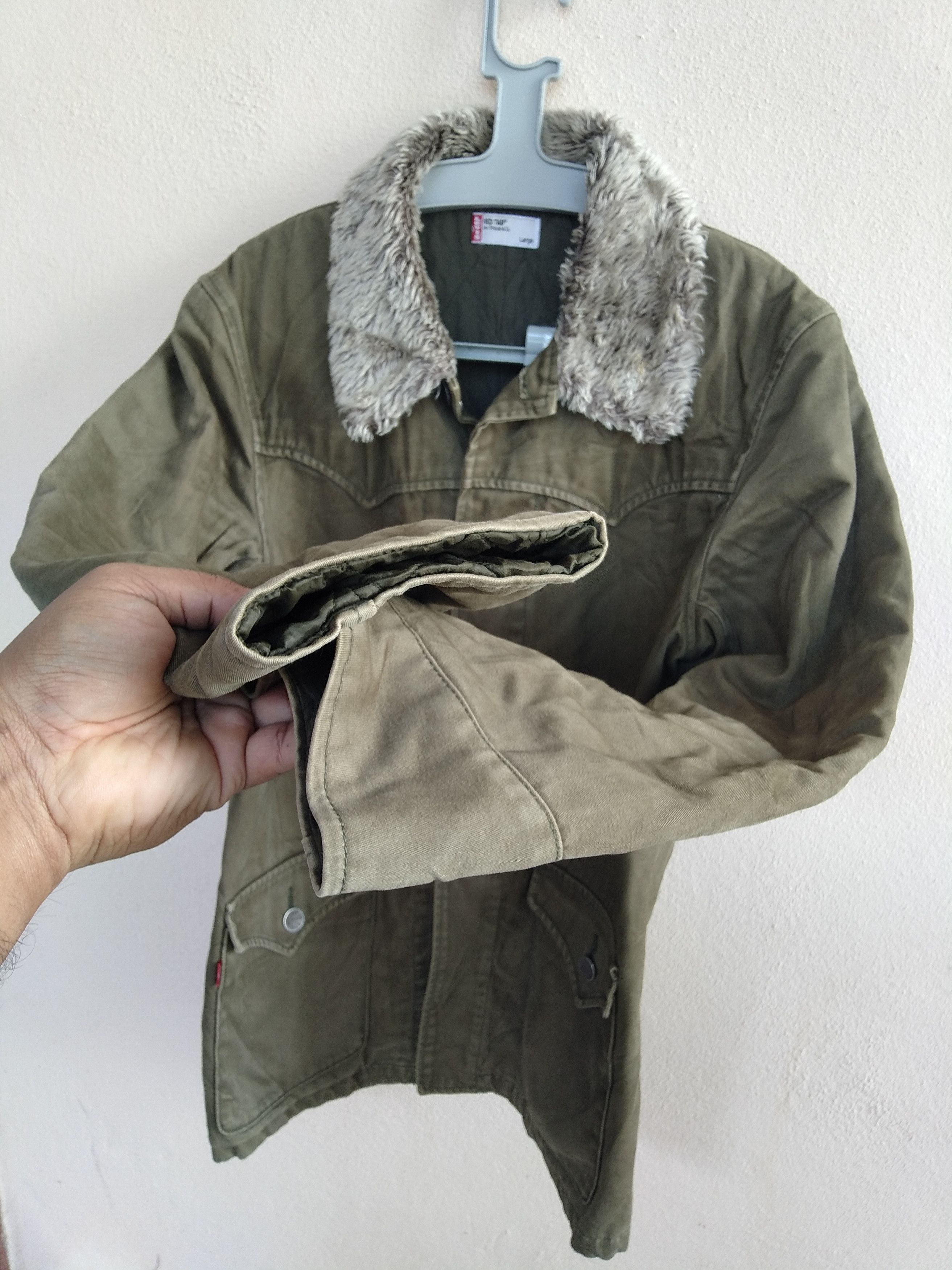 Levi's × Levi's Vintage Clothing Levi's Red Tab Fur Parka Jacket Button Logo Size (L) Size US L / EU 52-54 / 3 - 13 Thumbnail