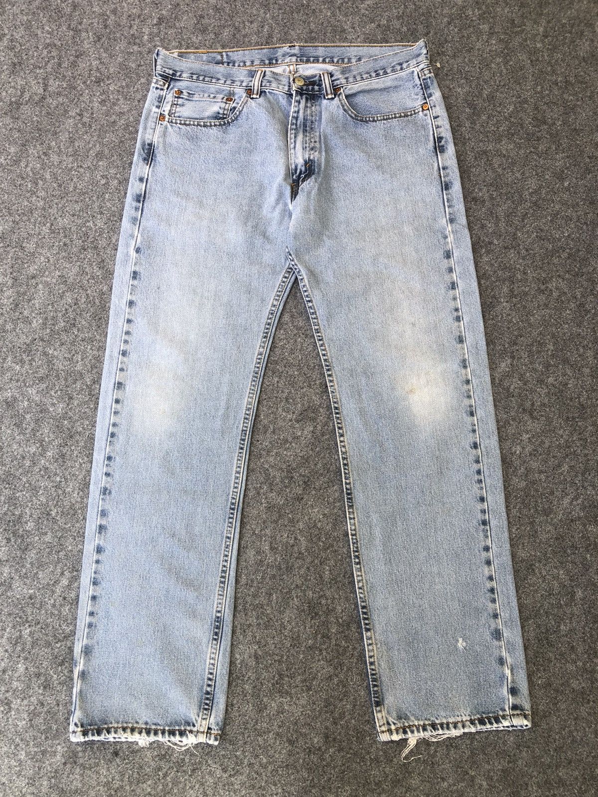 Last Drop🔥Rare🔥Vintage Levi’s 505 light wash denim