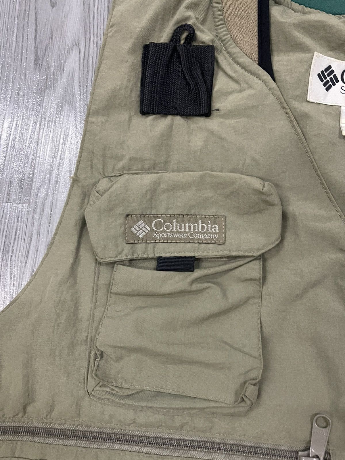 Columbia × Gear for Sports × Vintage Vintage Columbia Multi Pocket Utilities Sport vest jacket Size US XL / EU 56 / 4 - 6 Thumbnail
