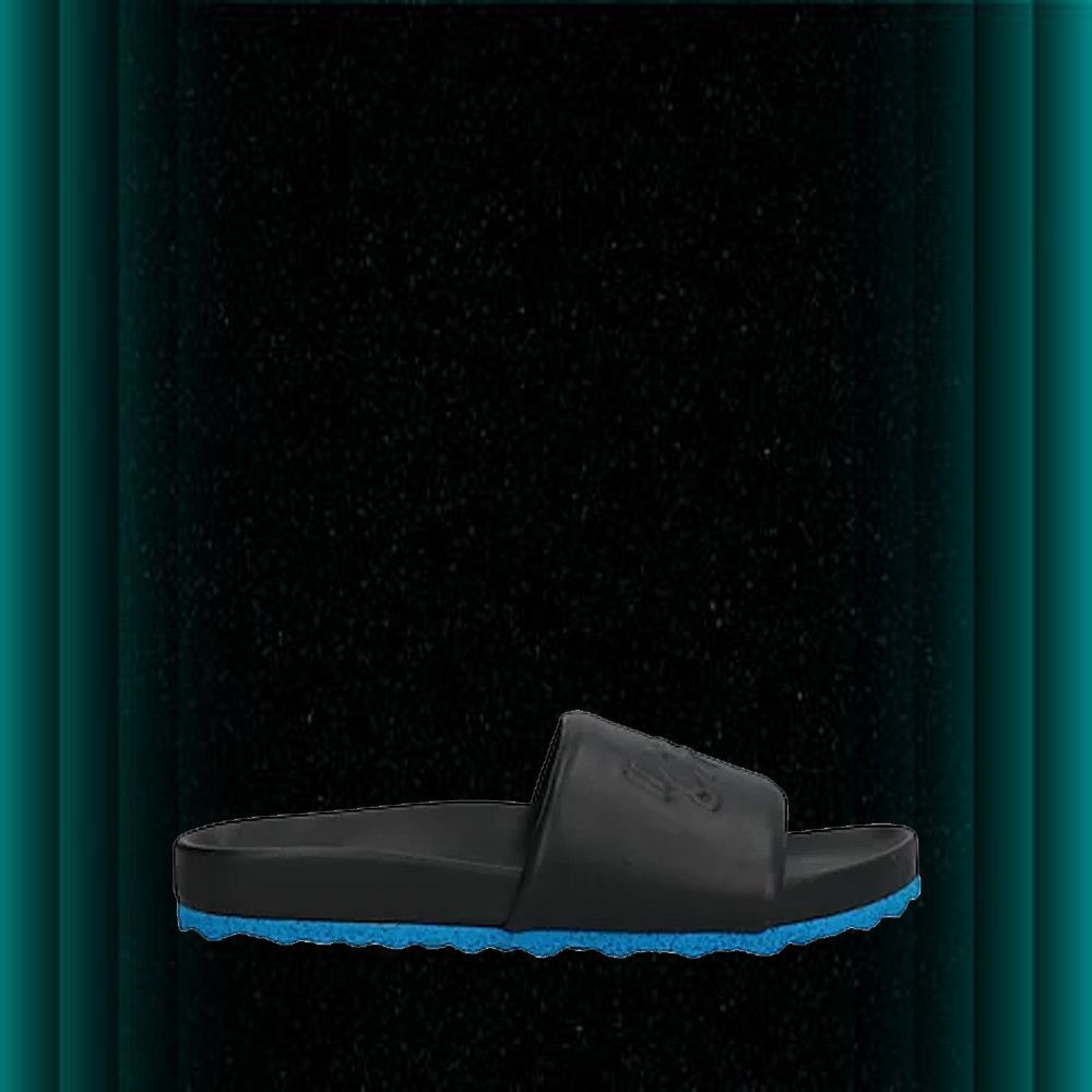 ooy1o0123 Sandals in Black