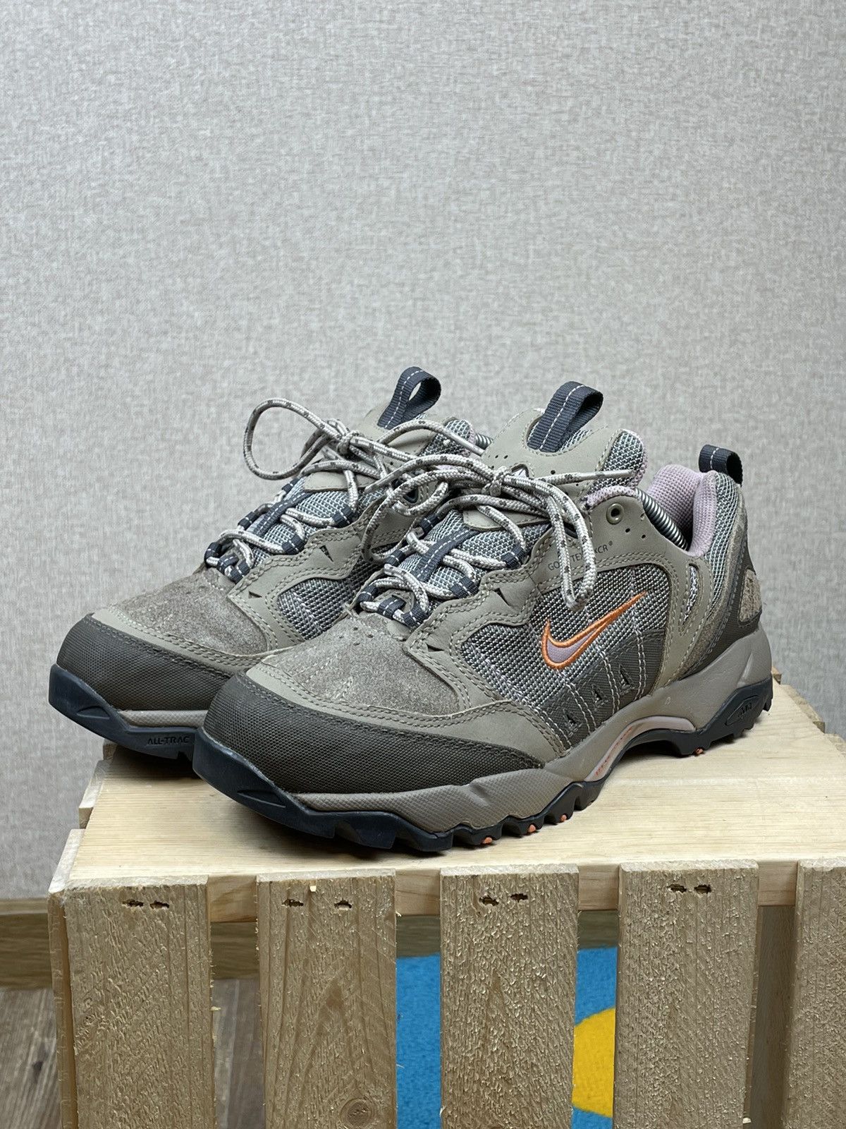 Vintage Nike ACG gore tex XCR brown gorpcore shoes boots