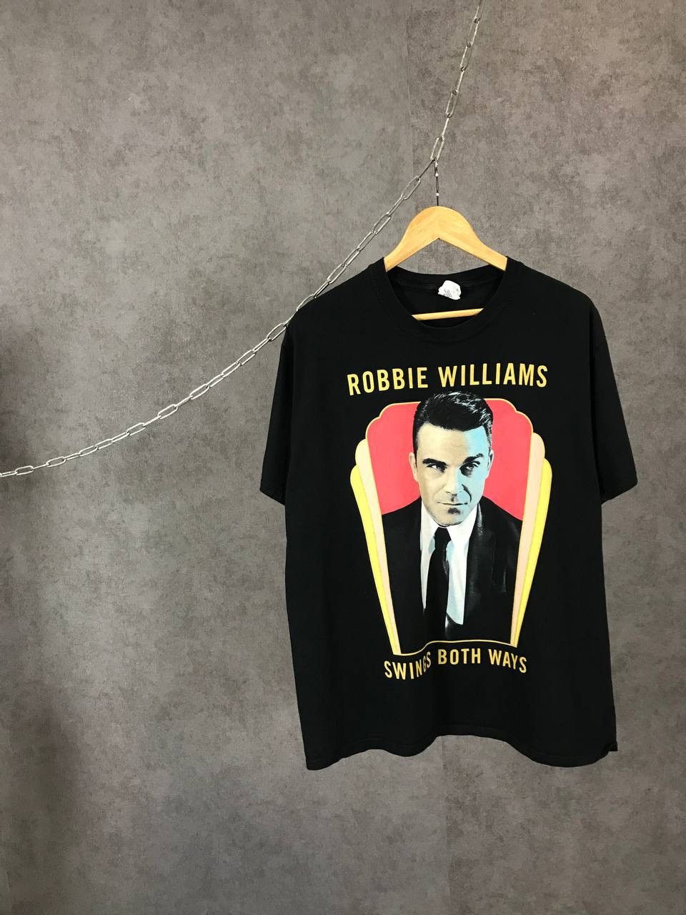 Band Tees Robbie Williams cult band tour tee Size US XL / EU 56 / 4 - 1 Thumbnail