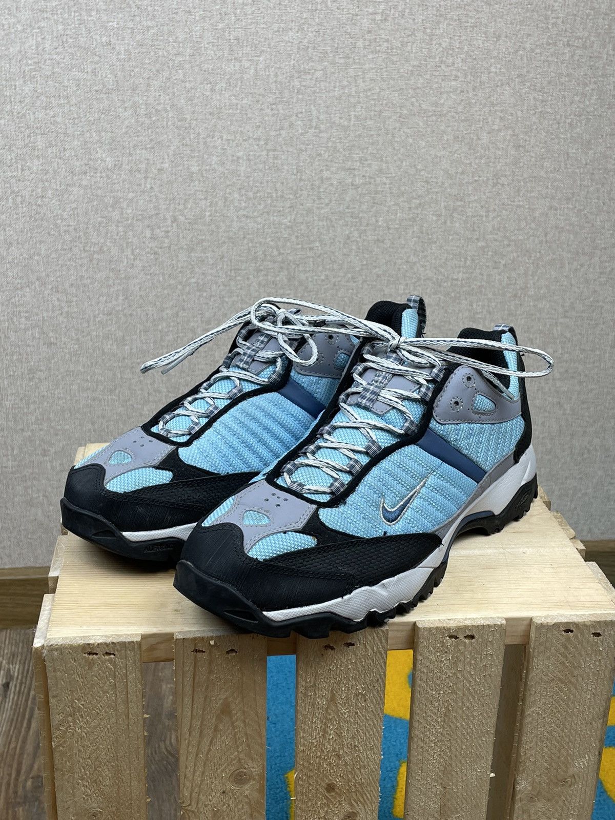 Nike × Nike ACG × Vintage Vintage Nike ACG blue gorpcore hiking shoes boots Size US 9 / EU 42 - 1 Thumbnail