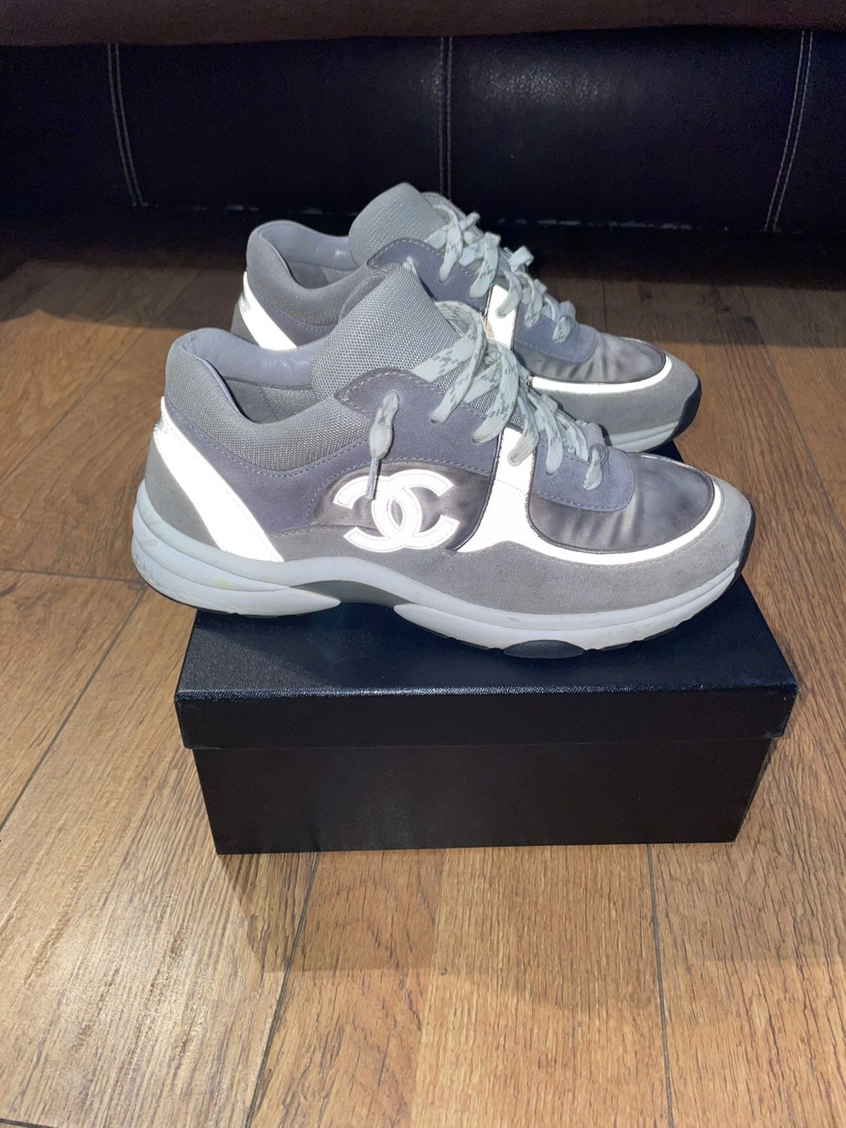 chanel low top trainer cc white