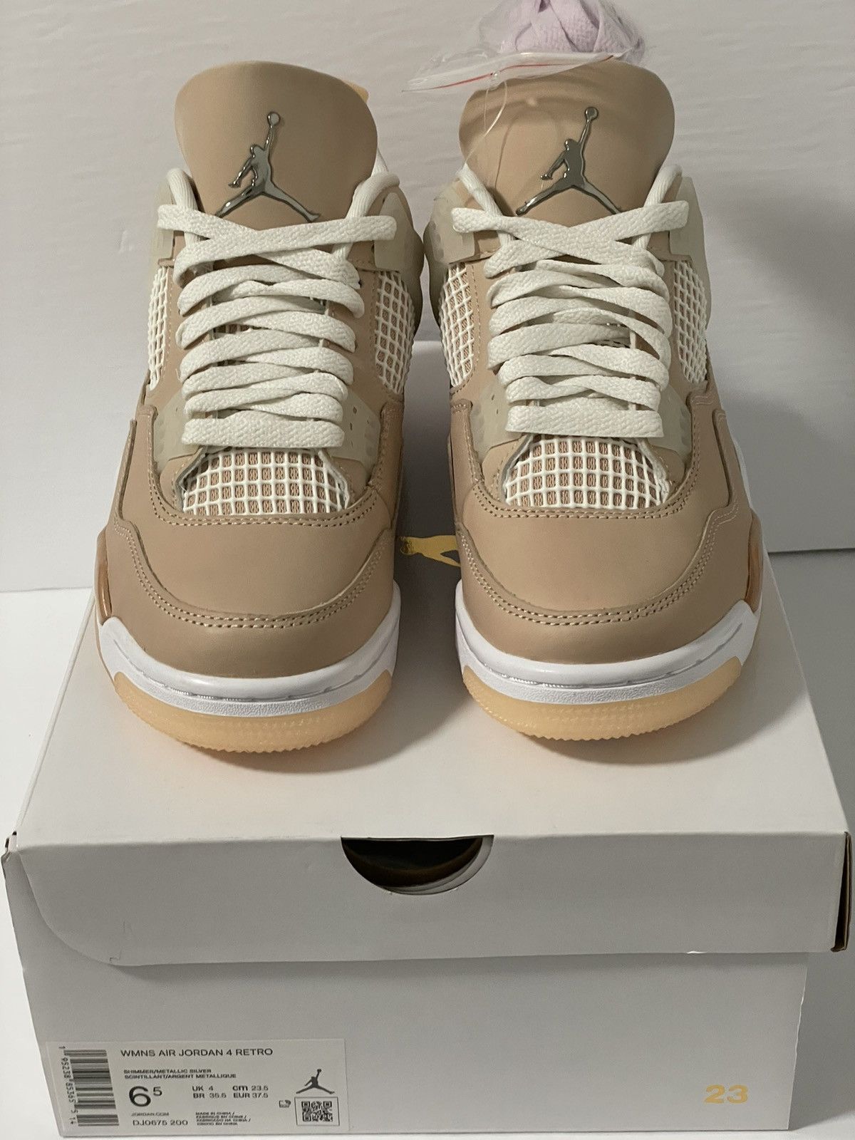 Jordan Brand Jordan 4 Retro Shimmer (W) size 6.5 Size US 6.5 / IT 36.5 - 2 Thumbnail
