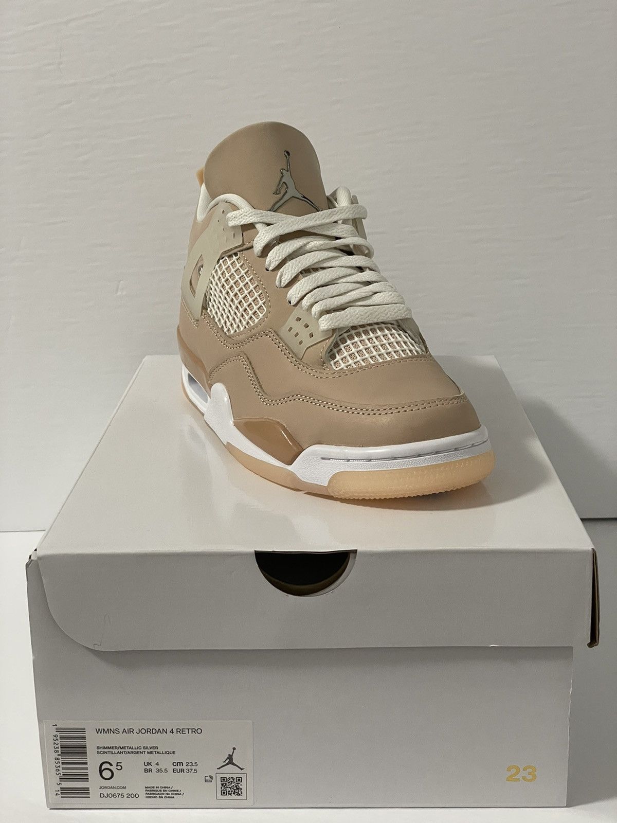 Jordan Brand Jordan 4 Retro Shimmer (W) size 6.5 Size US 6.5 / IT 36.5 - 1 Thumbnail